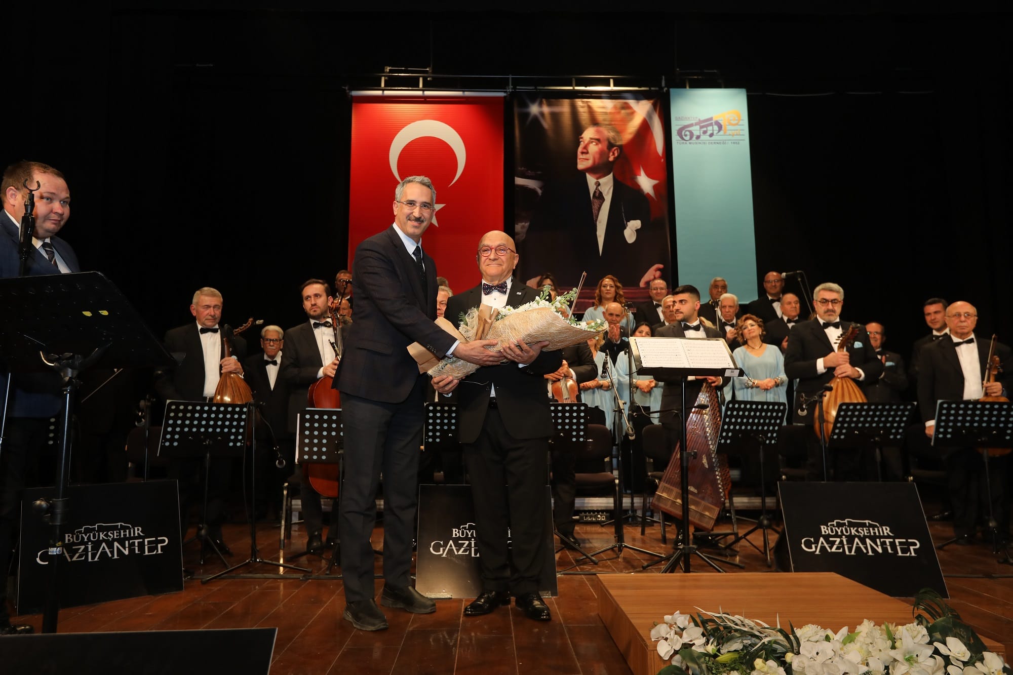 GAZİANTEP BÜYÜKŞEHİR’İN KATKILARIYLA GAZİANTEP TÜRK MUSİKİSİ DERNEĞİ’NİN “70’İNCİ YIL ÖZEL KONSERİ” YAPILDI