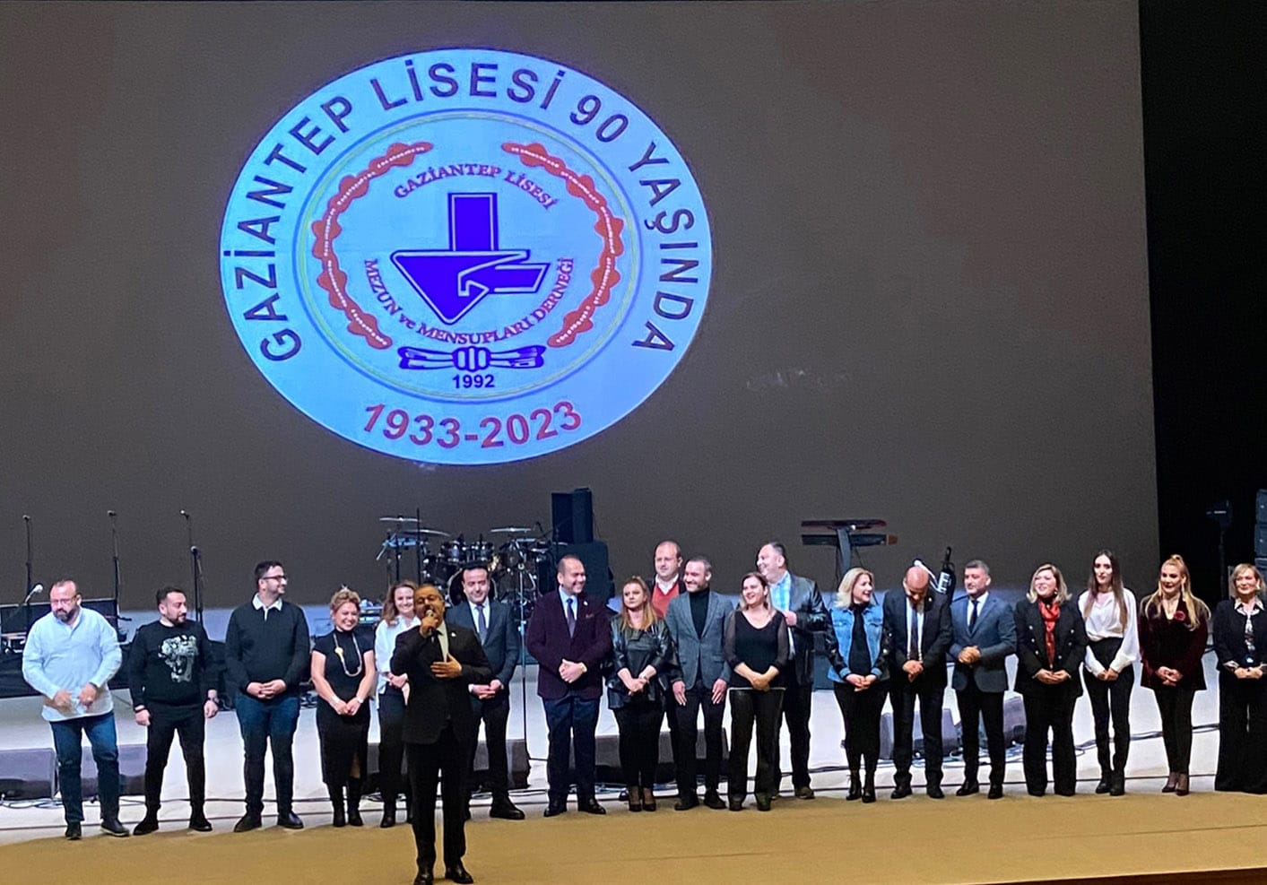 GAZİANTEP LİSESİ MEZUNLAR DERNEĞİ’NDEN EĞİTİME KATKI