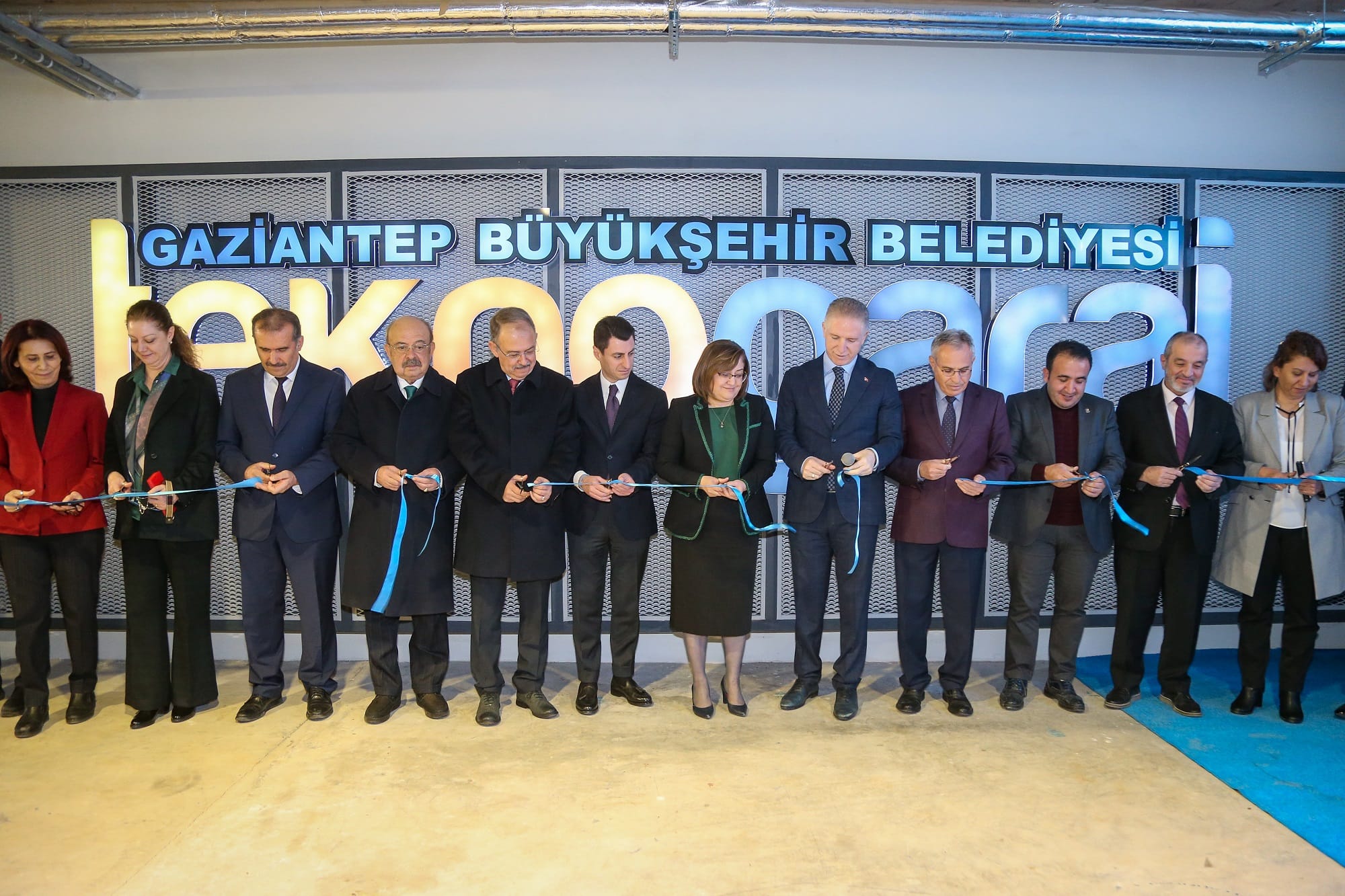 GENÇLERE OLANAKLAR SUNACAK TEKNOGARAJ TÖRENLE AÇILDI