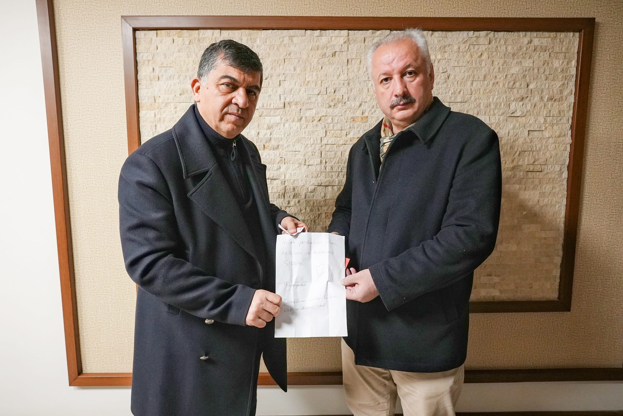 GURBETÇİ ÇOCUKLARIN NOTU, FADILOĞLU’NA DUYGUSAL ANLAR YAŞATTI