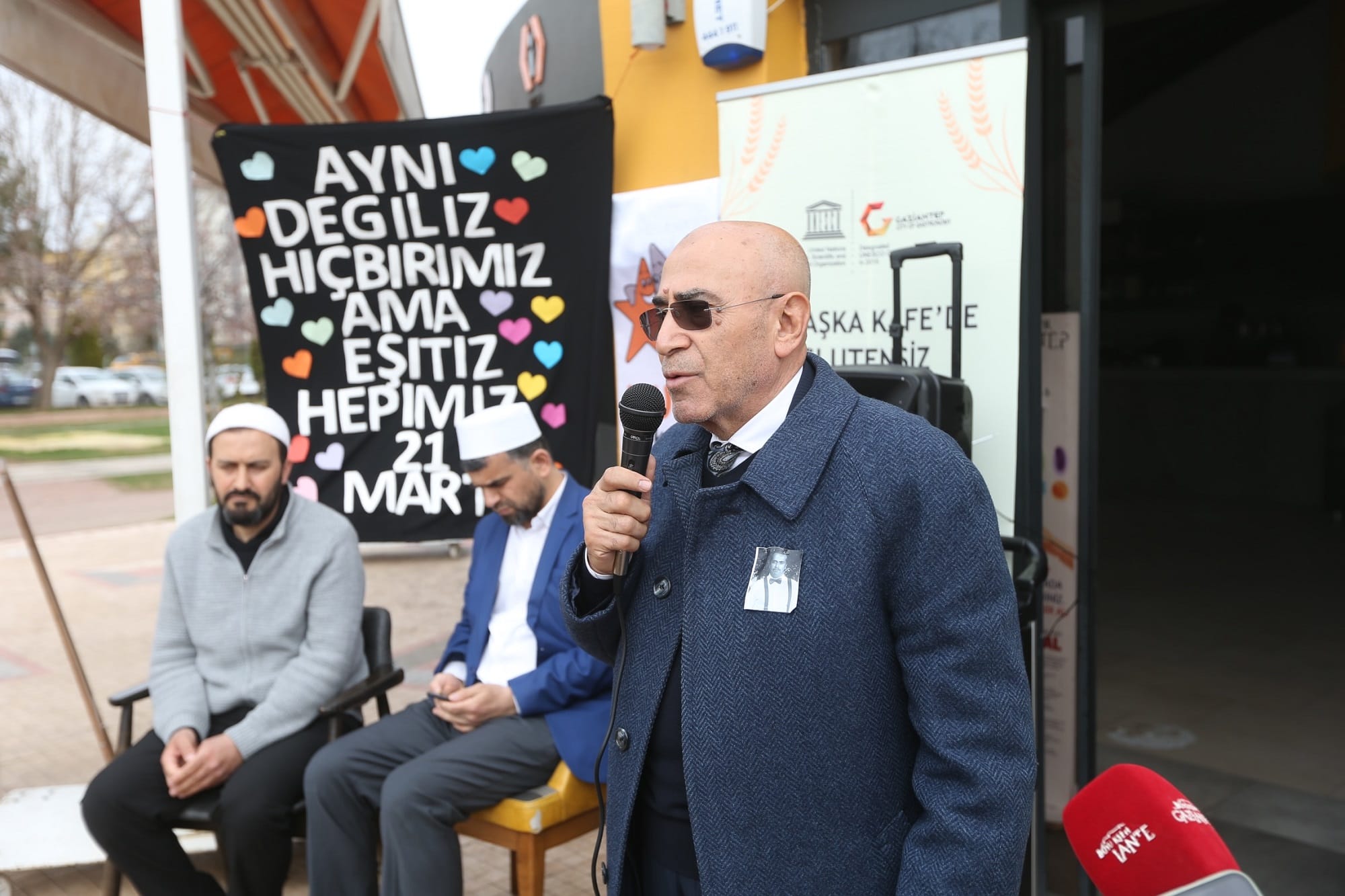 DÜNYA DOWN SENDROMLULAR FARKINDALIK GÜNÜ PROGRAMI’NDA DEPREMDE VEFAT EDEN CANER ANILDI