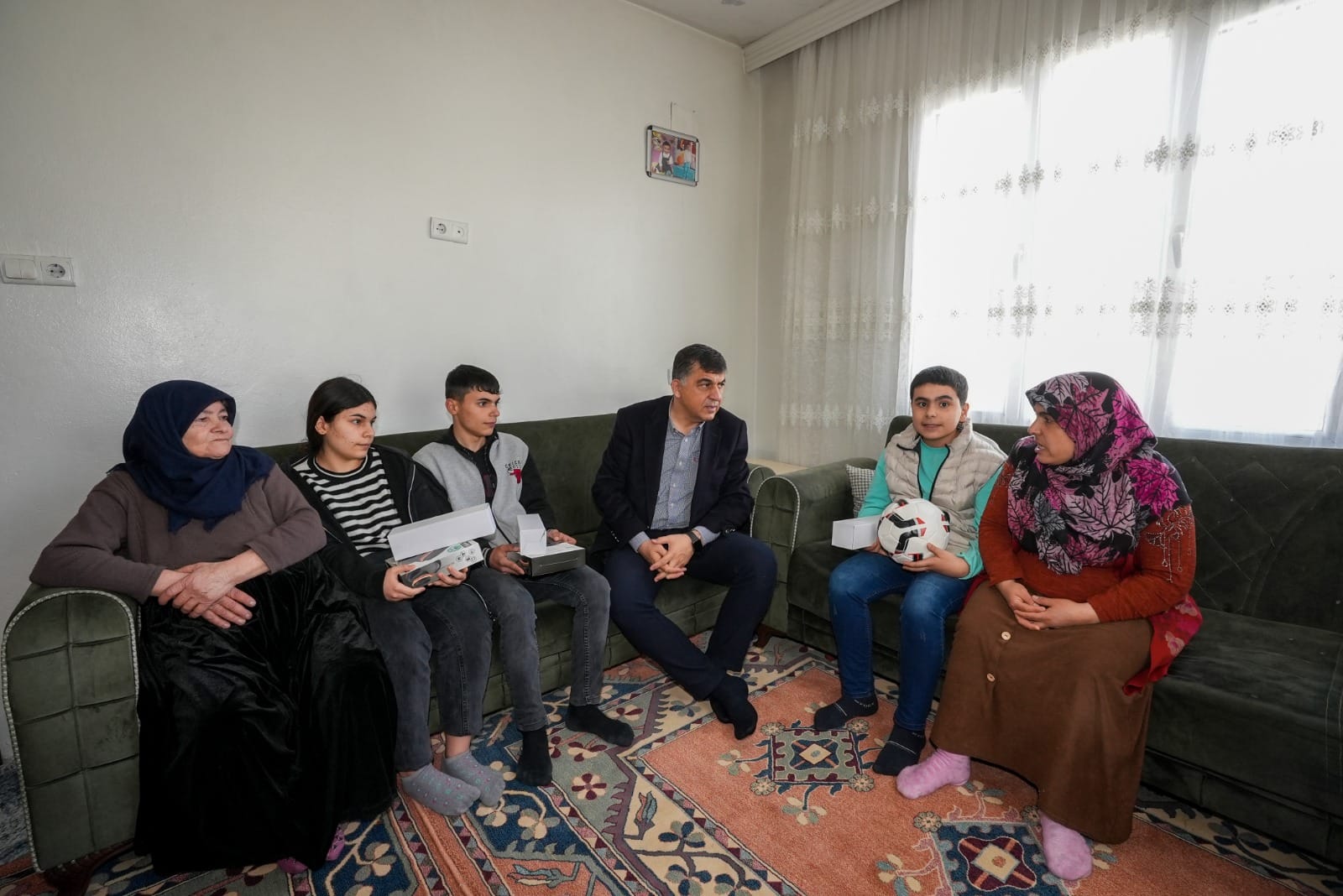 BAŞKAN FADILOĞLU, ÖZNUR’UN TALEBİNİ KARŞILAMA SÖZÜ VERDİ