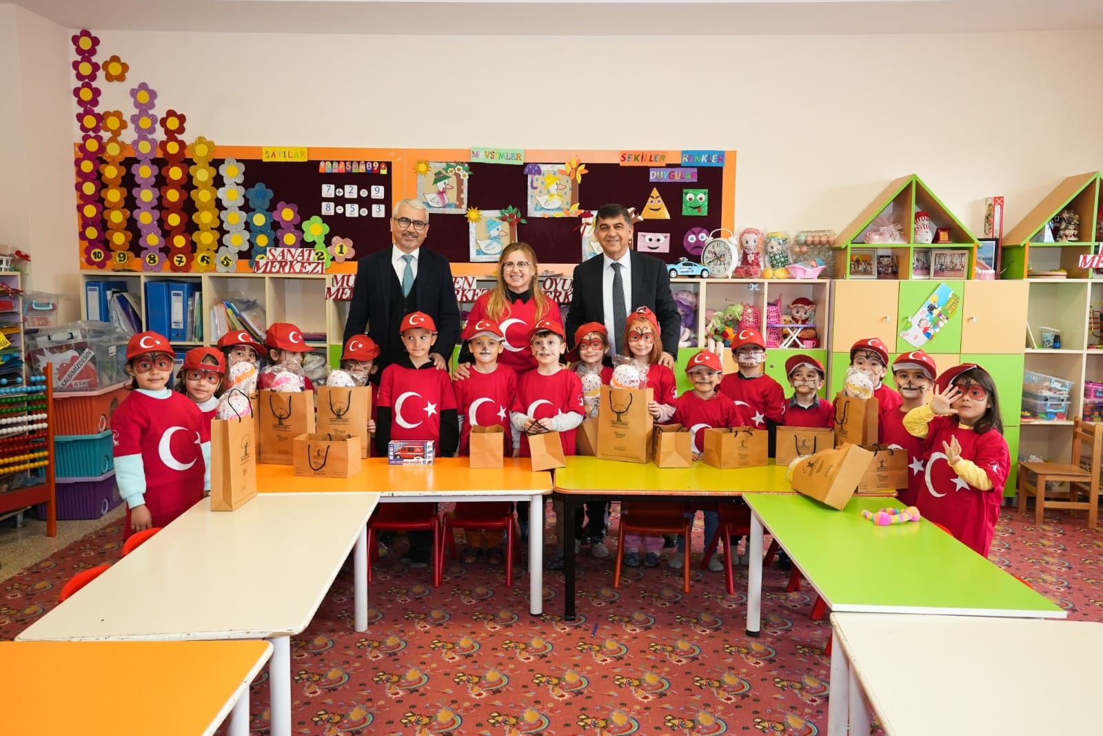 14 BİNİN ÜZERİNDE ÖĞRENCİ, PARKURLARDA DOYASIYA EĞLENDİ