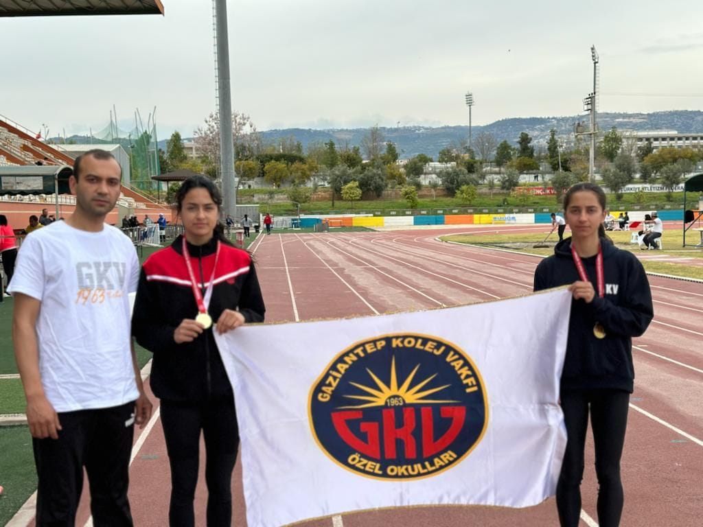 Gaziantep Kolej Vakfı’na Atletizmde Çifte Birincilik