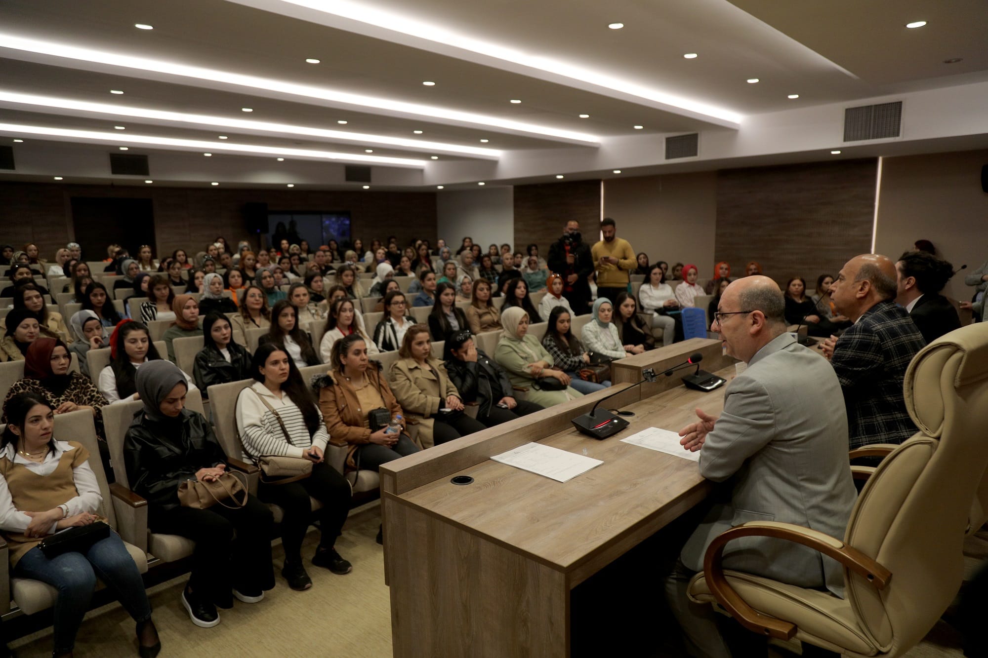 BÜYÜKŞEHİR İŞ VE KARİYER MERKEZİ, KENTTEKİ İSTİHDAM ORANINI GÜNBEGÜN ARTIRIYOR