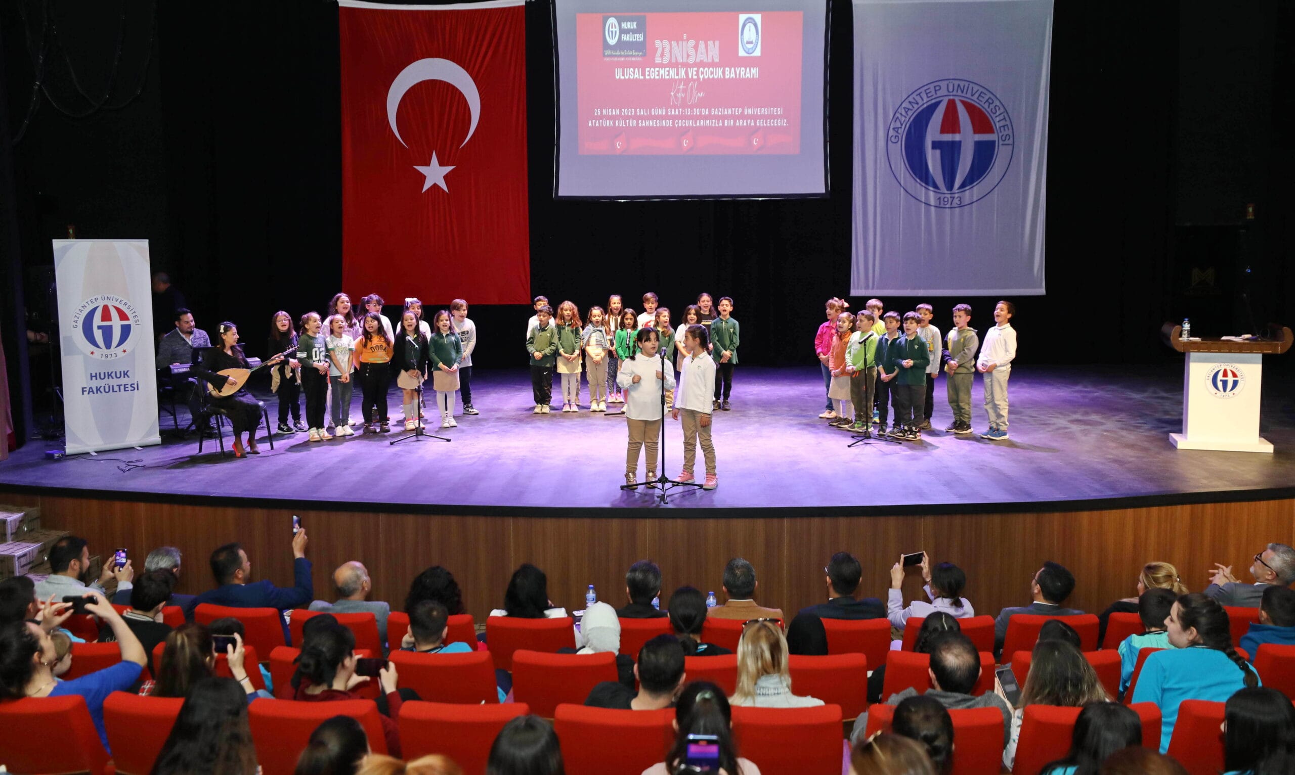 <strong>GAÜN’DE E- DÜNYADA ÇOCUK OLMAK ETKİNLİĞİ</strong>