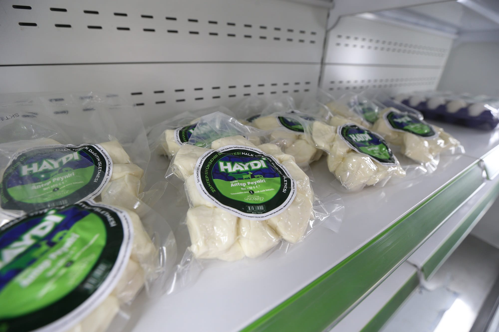 GAZİANTEP BÜYÜKŞEHİR’İN HAYDİ BÜFELERİ, ŞARKÜTERİ ÜRÜNLERİNİN SATIŞINA BAŞLADI