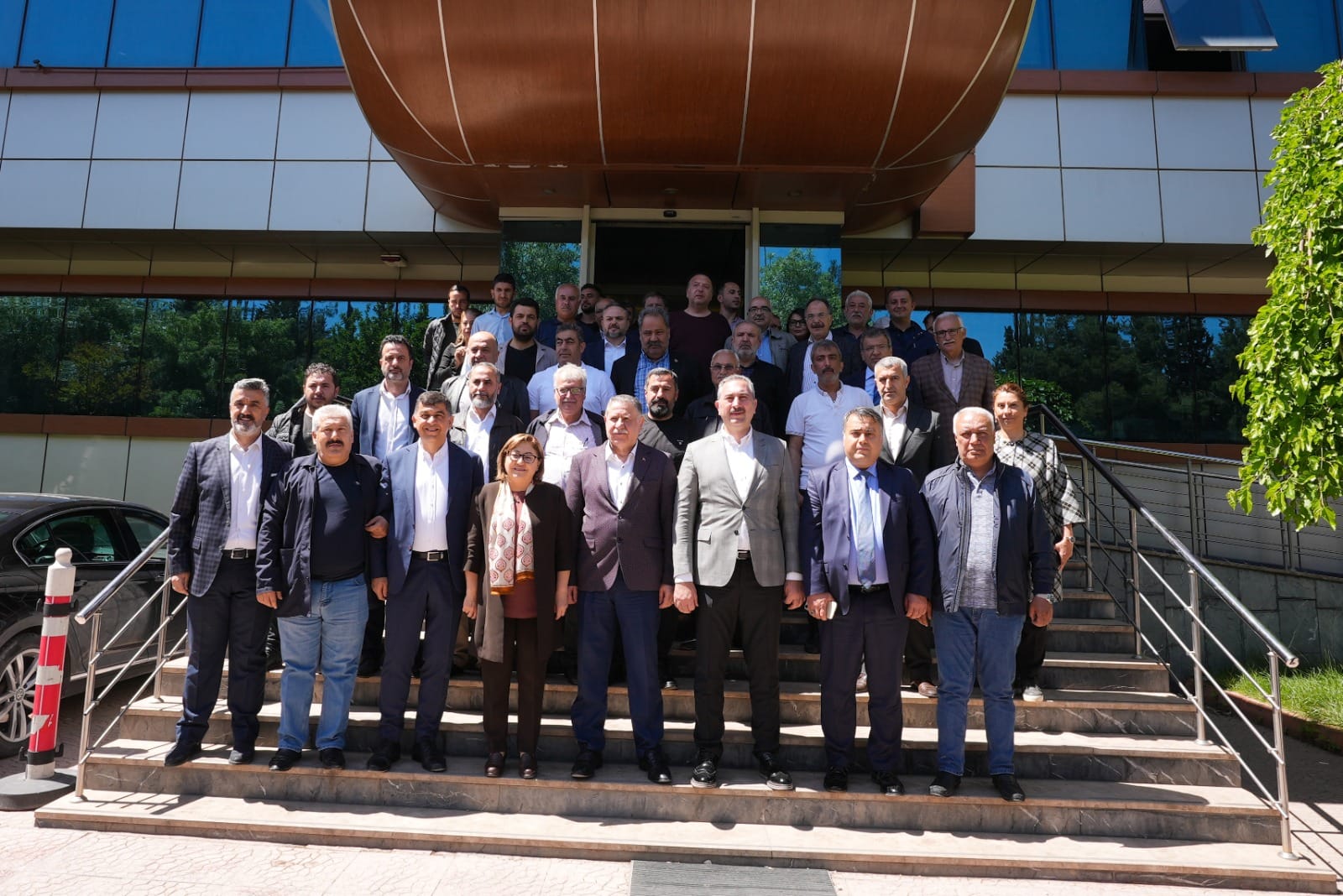 BAŞKAN FADILOĞLU, KÜSGET ESNAFINI ZİYARET ETTİ