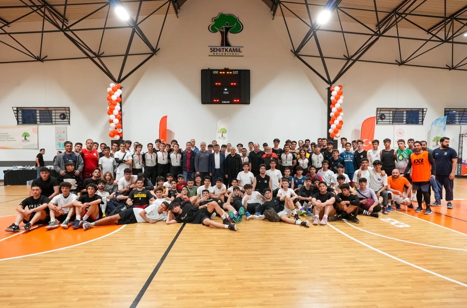 GENÇLER, GELENEKSEL 19 MAYIS ETKİNLİKLERİNDE BULUŞTU