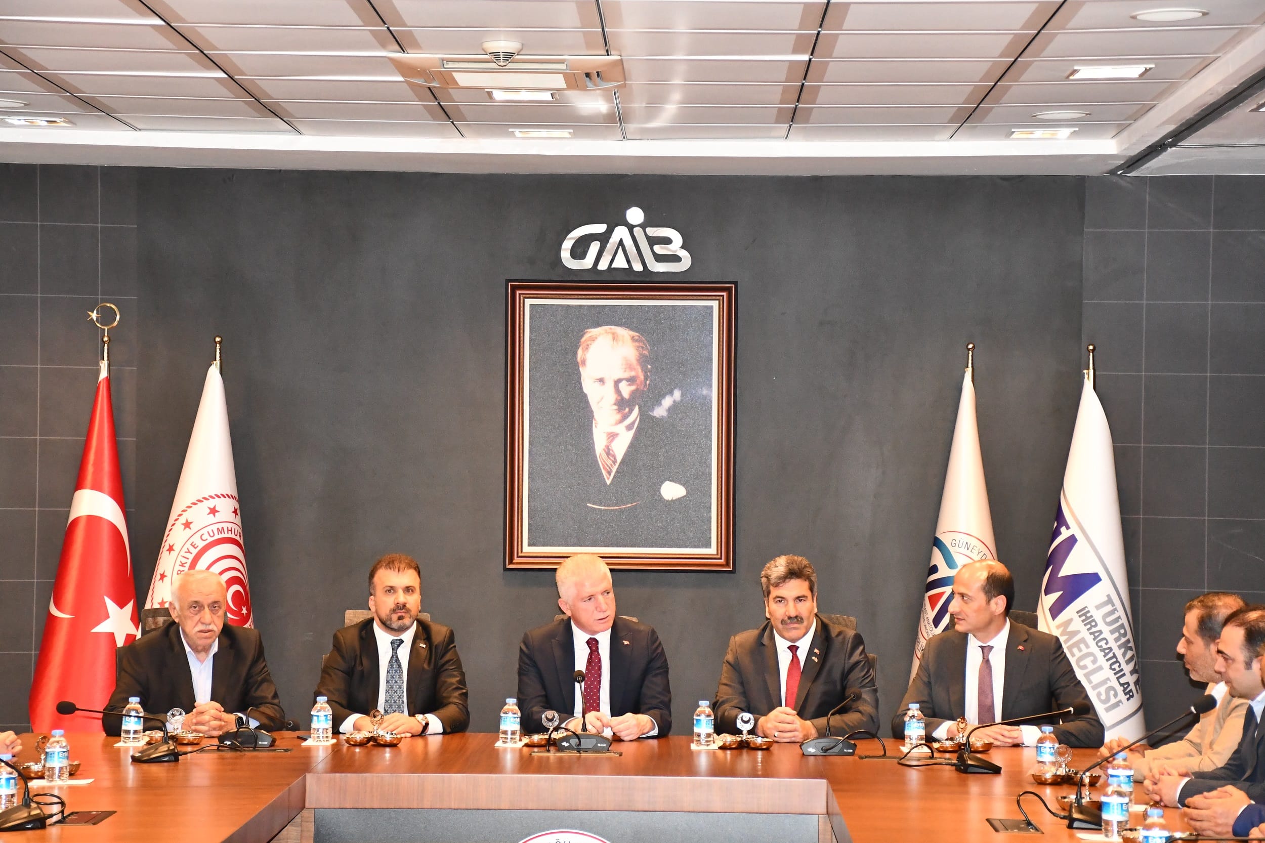 Vali Gül İhracatçılara Veda Etti