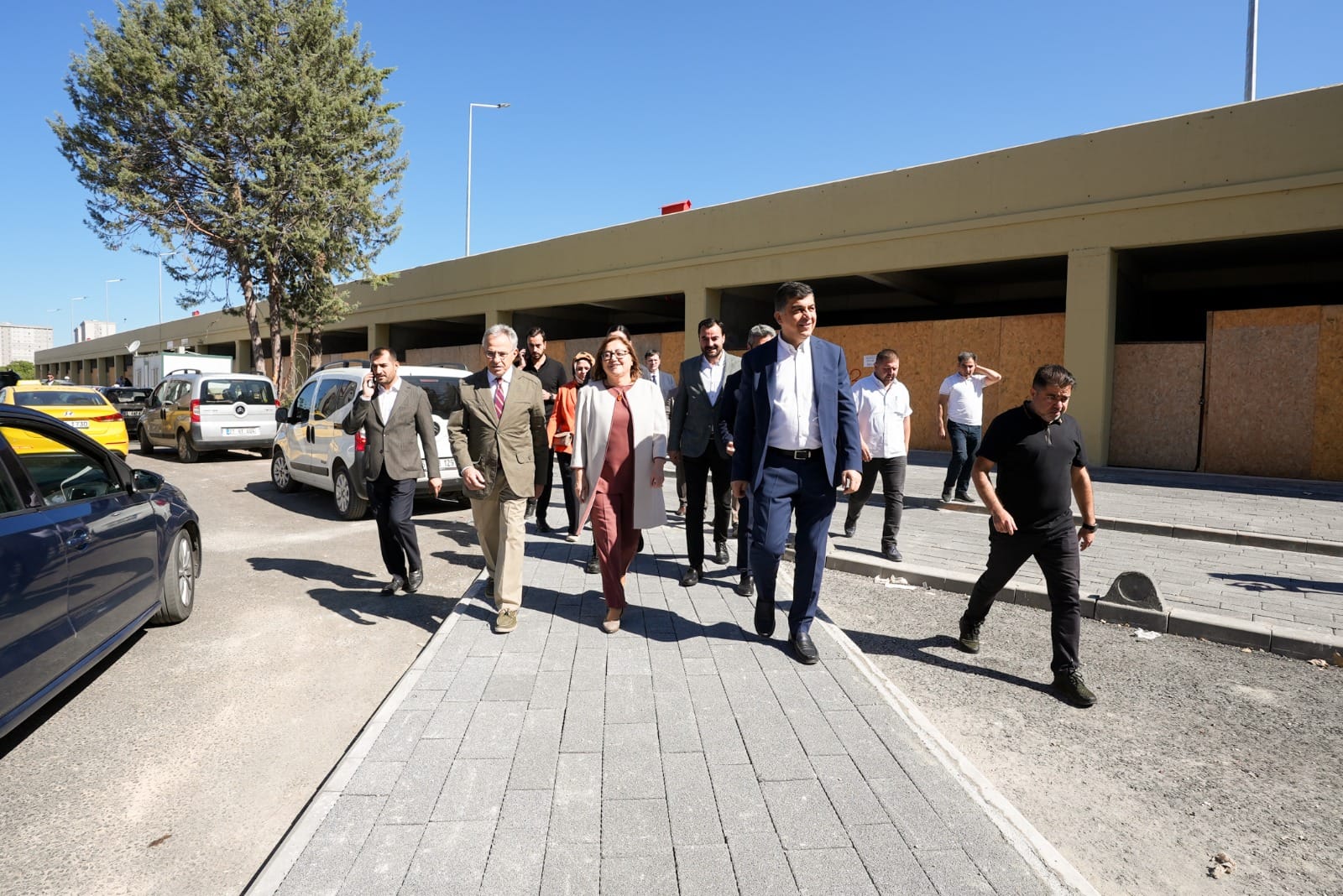 15 TEMMUZ OTOPARK VE TİCARİ ÜNİTE KOMPLEKSİ TAMAMLANDI