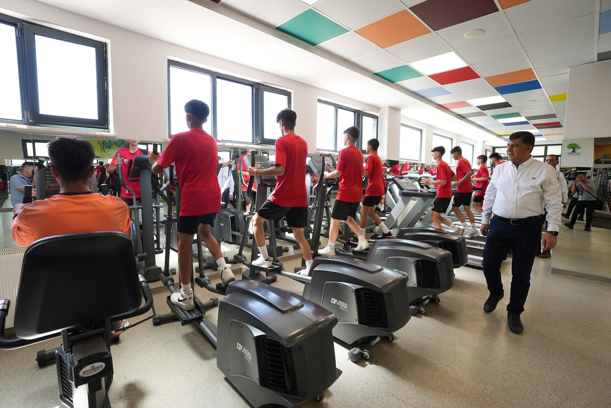 ŞEHİTKAMİL’DE; YAKLAŞIK 10 BİN ÖĞRENCİ, 6 BRANŞTA EĞİTİM GÖRÜYOR