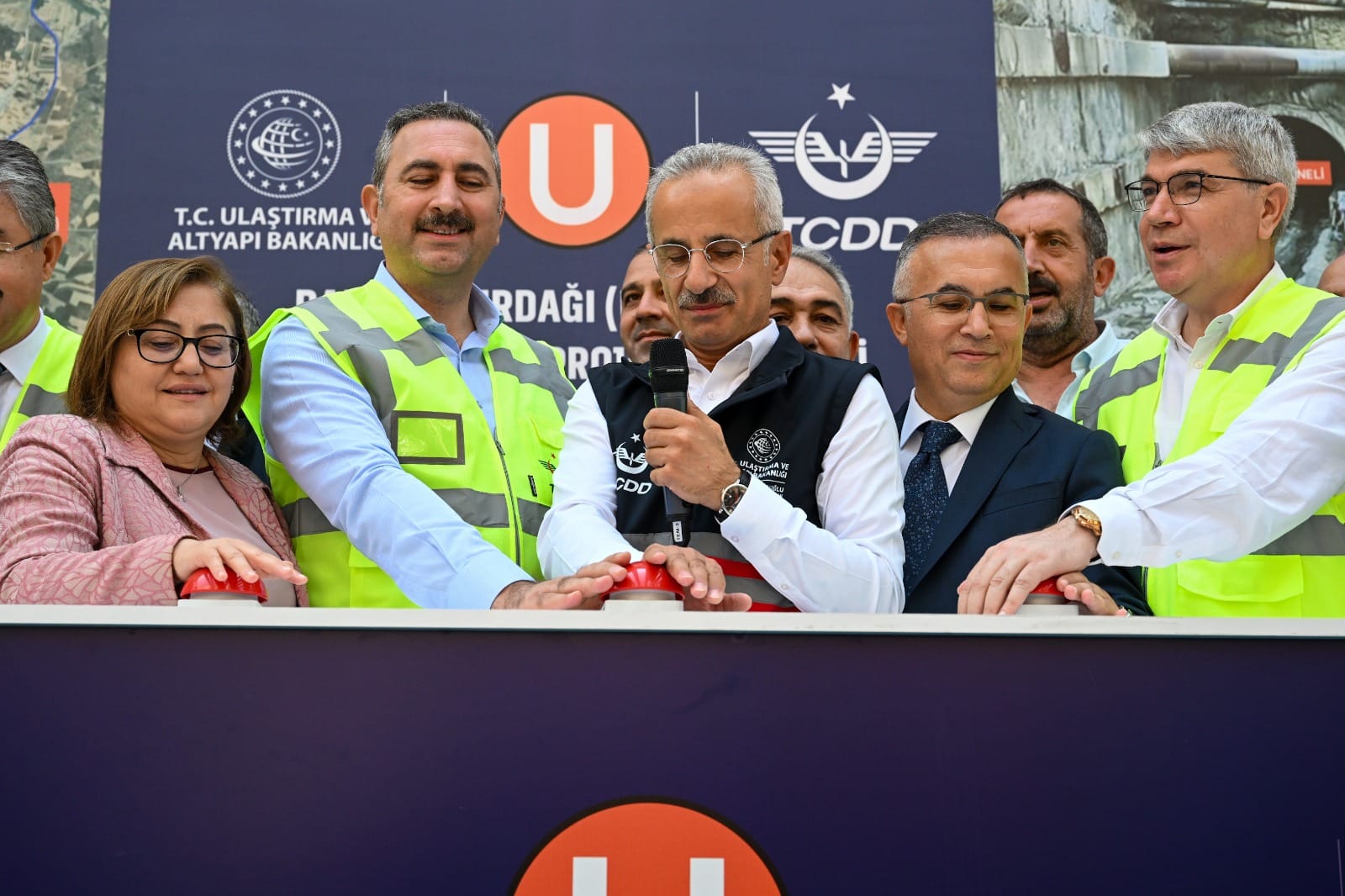ADANA-GAZİANTEP SEYAHAT SÜRESİ 1 SAAT 30 DAKİKAYA DÜŞECEK