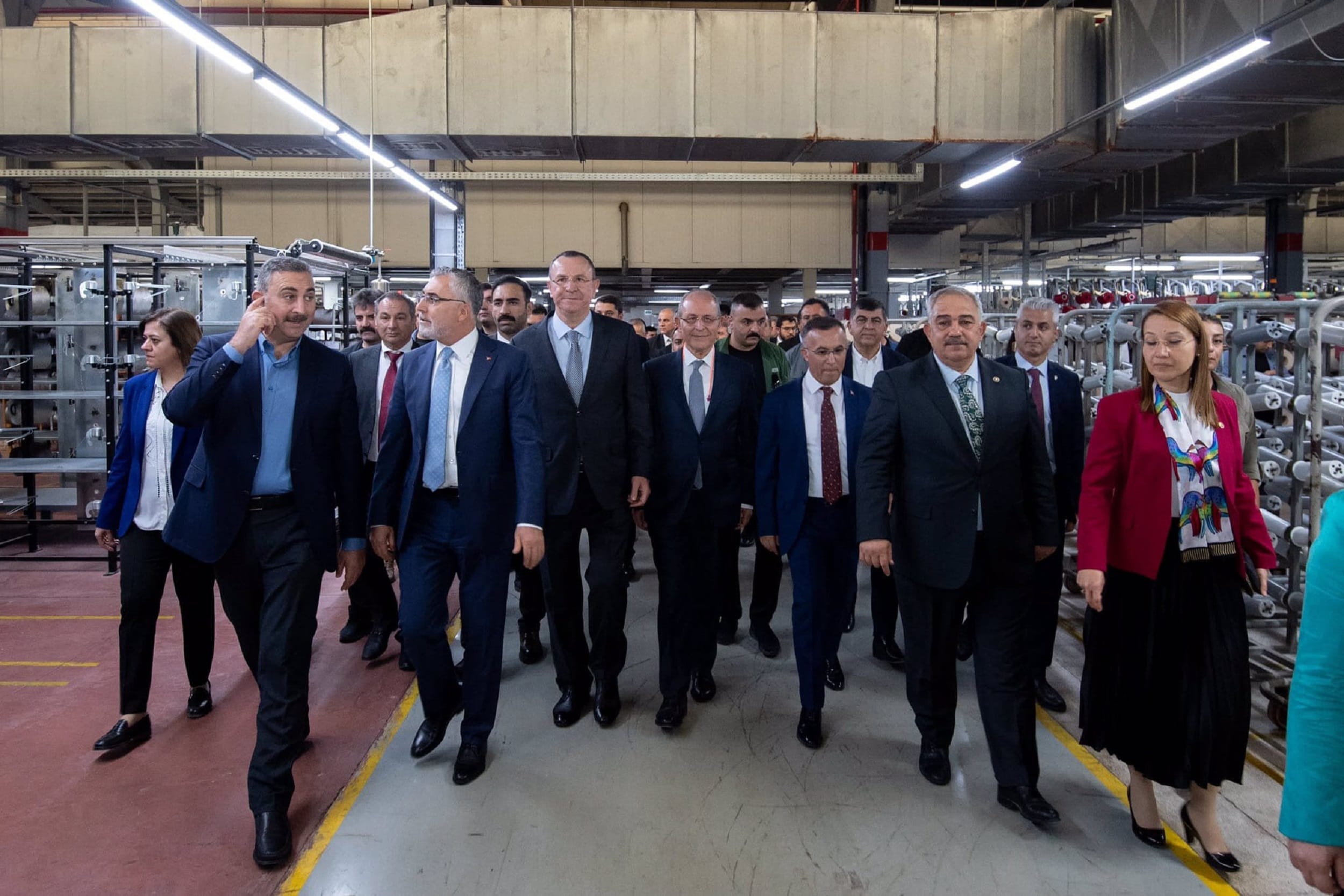 Gülsan Holding Bakan Prof. Dr. Vedat Işıkhan’ı ağırladı