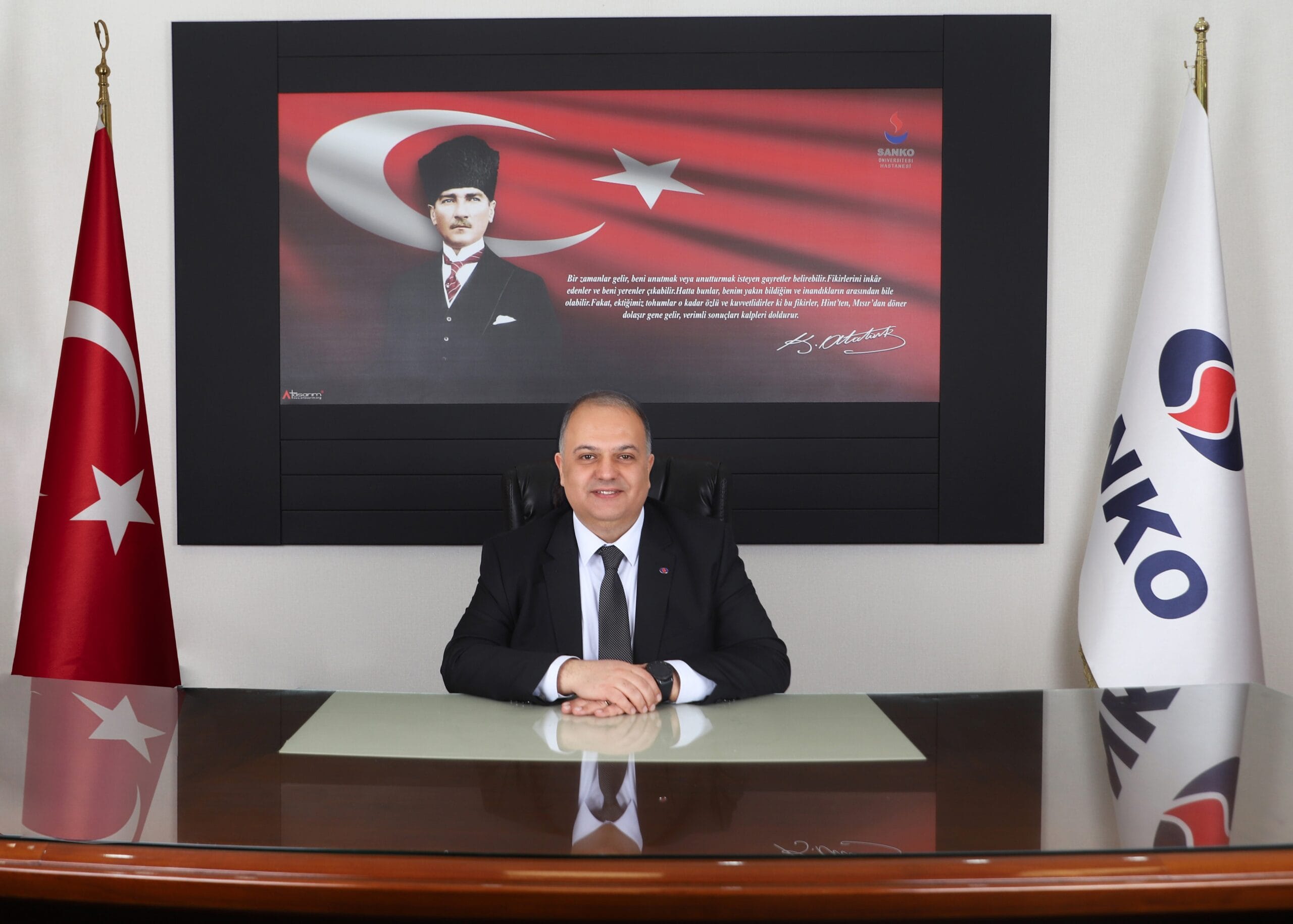 CUMHURİYET BAYRAMI MESAJI-SANKO ÜNİVERSİTESİ HASTANESİ GENEL MÜDÜRÜ DR. KİLECİ: -“BAĞIMSIZLIĞIMIZIN EN BÜYÜK TEMİNATI CUMHURİYETİMİZ 100 YAŞINDA”