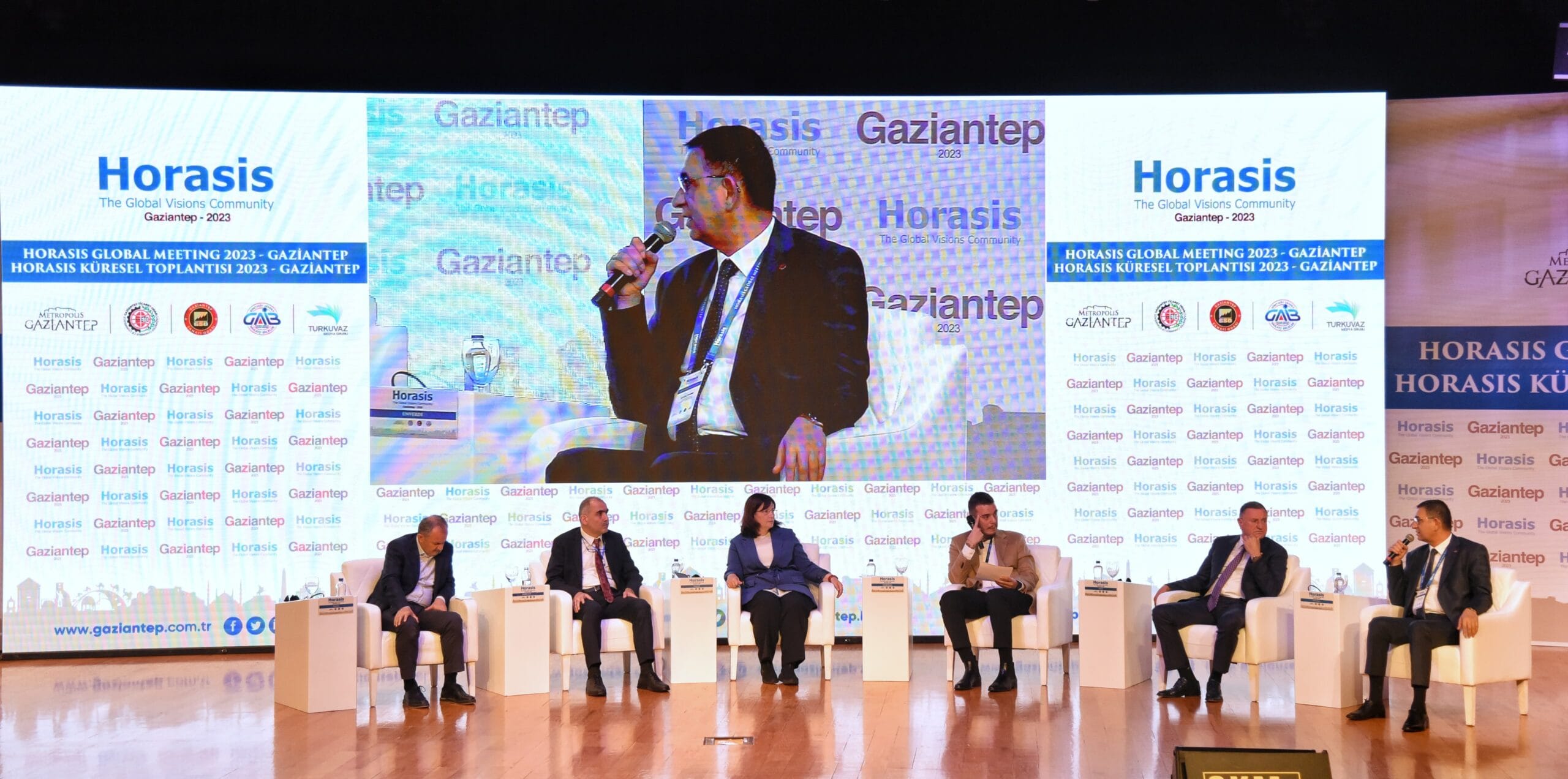 GSO BASIN BÜLTENİGSO YÖNETİM KURULU BAŞKANI ADNAN ÜNVERDİ, “ŞEHİRLERİ CANLANDIRMAK VE YENİDEN İNŞA ETMEK İÇİN İŞBİRLİĞİ YAPMAK” BAŞLIKLI PANELDE KONUŞTU