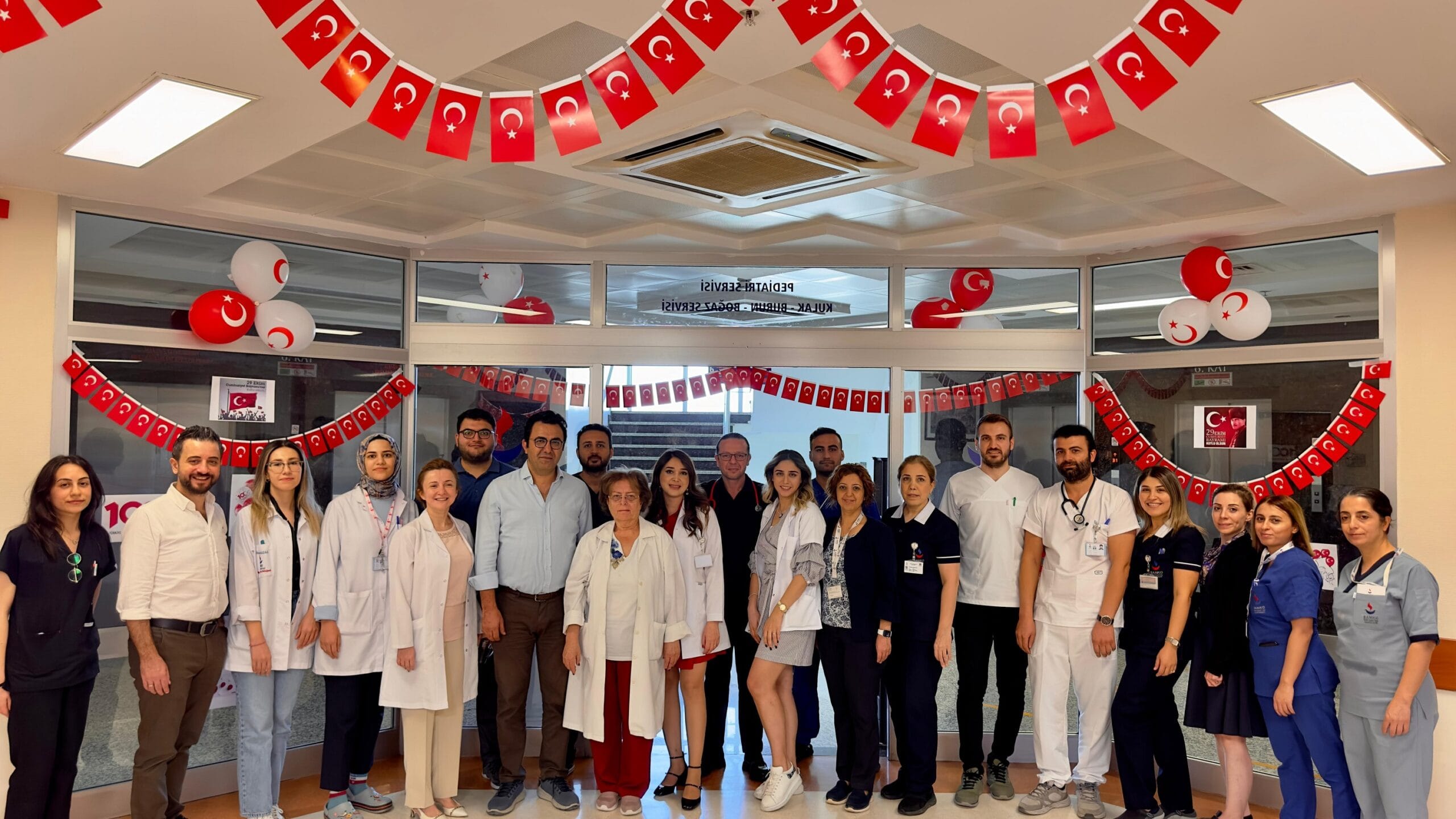 SANKO ÜNİVERSİTESİ HASTANESİ’NDE CUMHURİYET’İN İLANININ 100’ÜNCÜ YILI KUTLANDI.