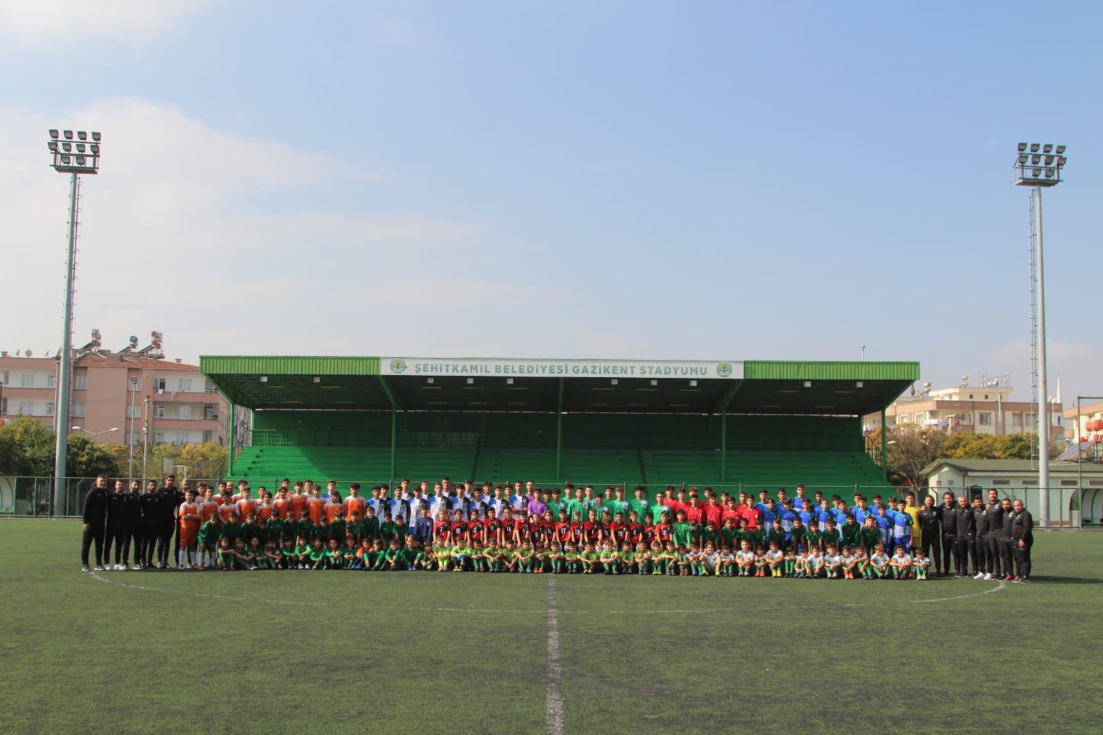 FUTBOL AKADEMİLERİ, YETENEKLERİ ŞEKİLLENDİRİYOR