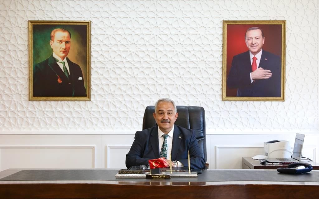 AK Parti Gaziantep İl Başkanı Çetin; “Öğretmenlerimiz Cehalete Karşı Açılan Savaşın Yegâne Temsilcileridir.” 