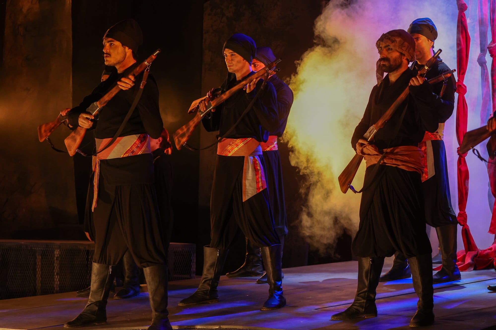 ŞEHİR TİYATROSU, 100’ÜNCÜ YILDA KUVAYI MİLLİYE DESTANI İÇİN “SAHNE” DEDİ