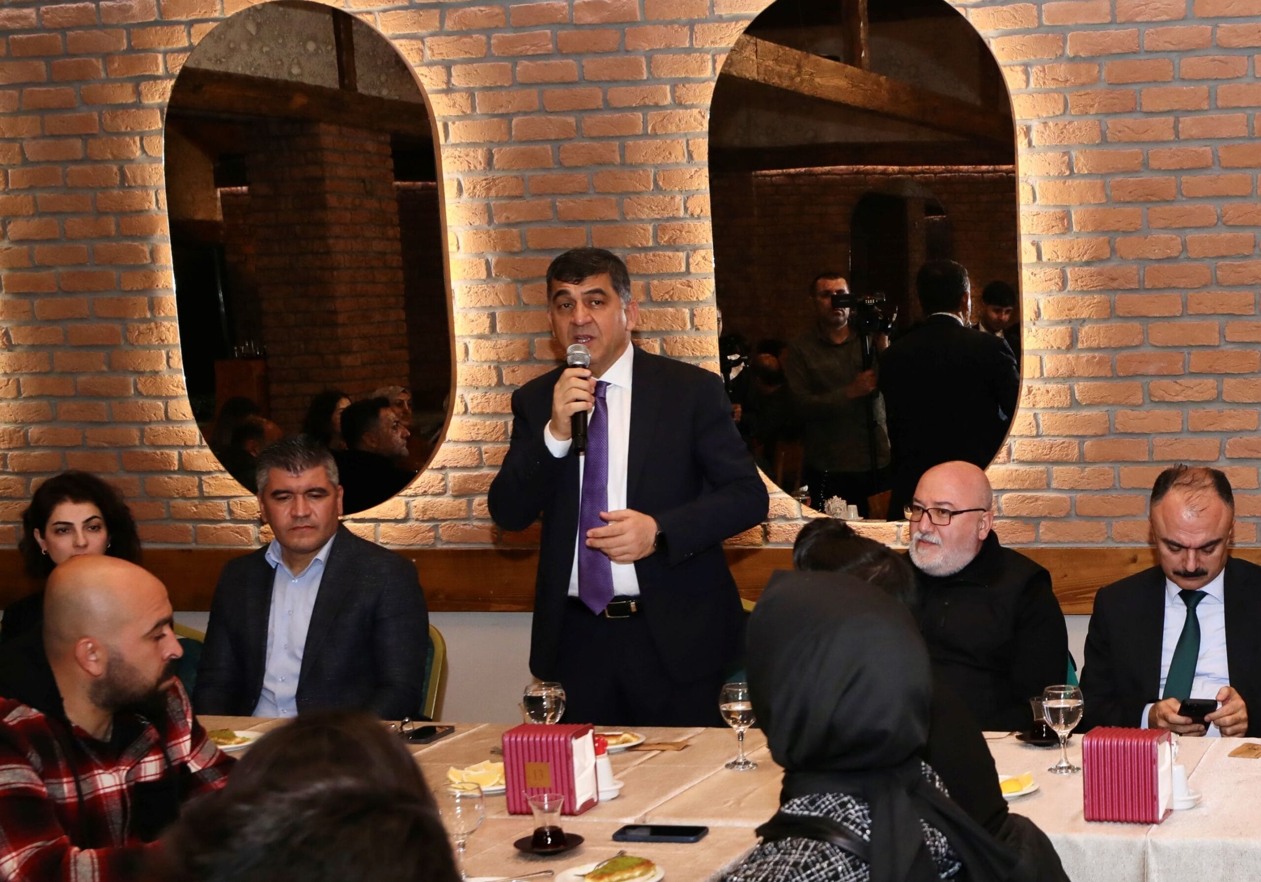 BAŞKAN FADILOĞLU’NA, BAŞARI SÖZÜ VERDİLER