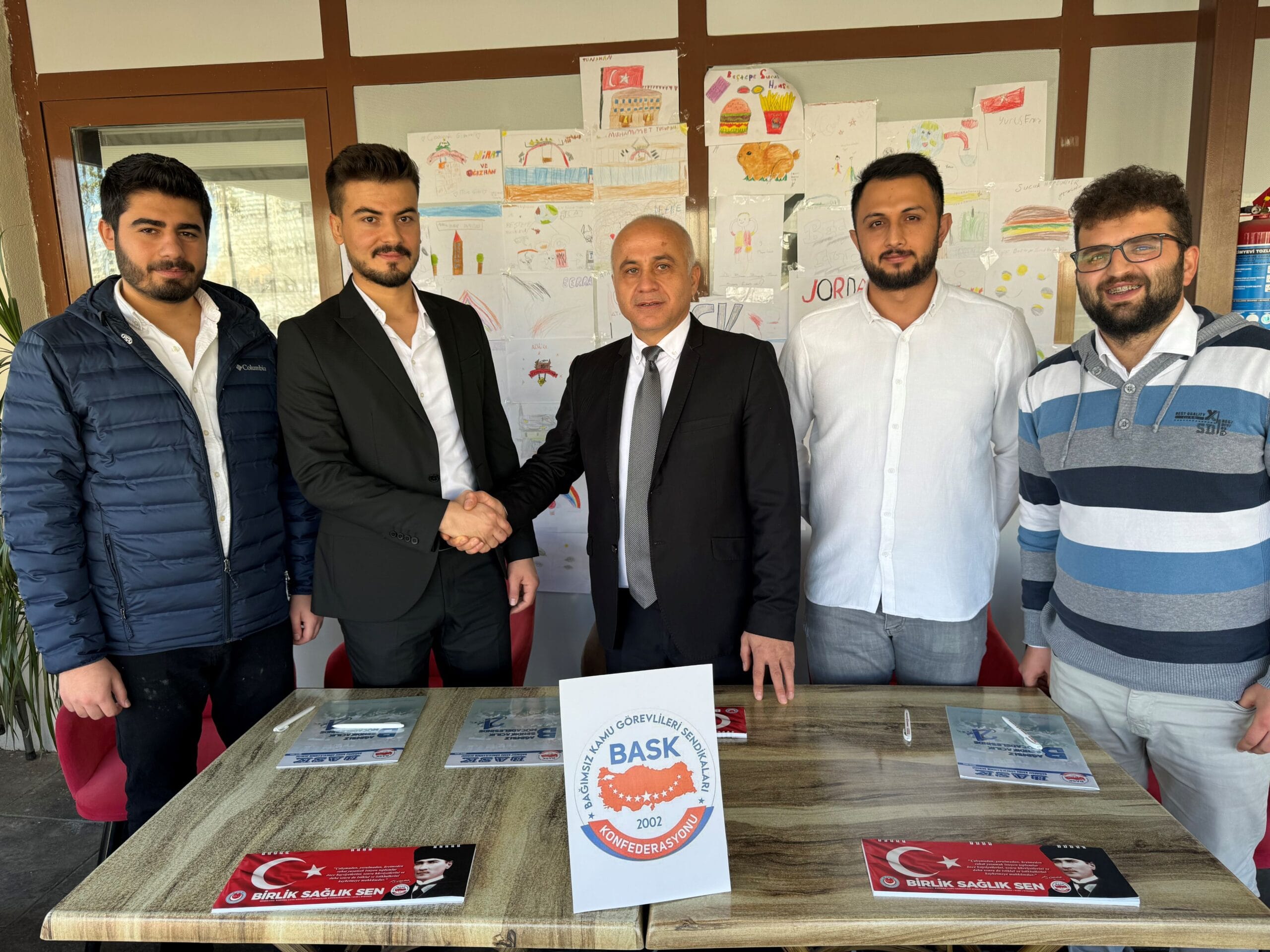 SİYASİ VE İDEOLOJİK SENDİKACILIĞIN PANZEHİRİ OLAN SENDİKA BİRLİK SAĞLIK-SEN GAZİANTEP’TE TEŞKİLATLANDI.