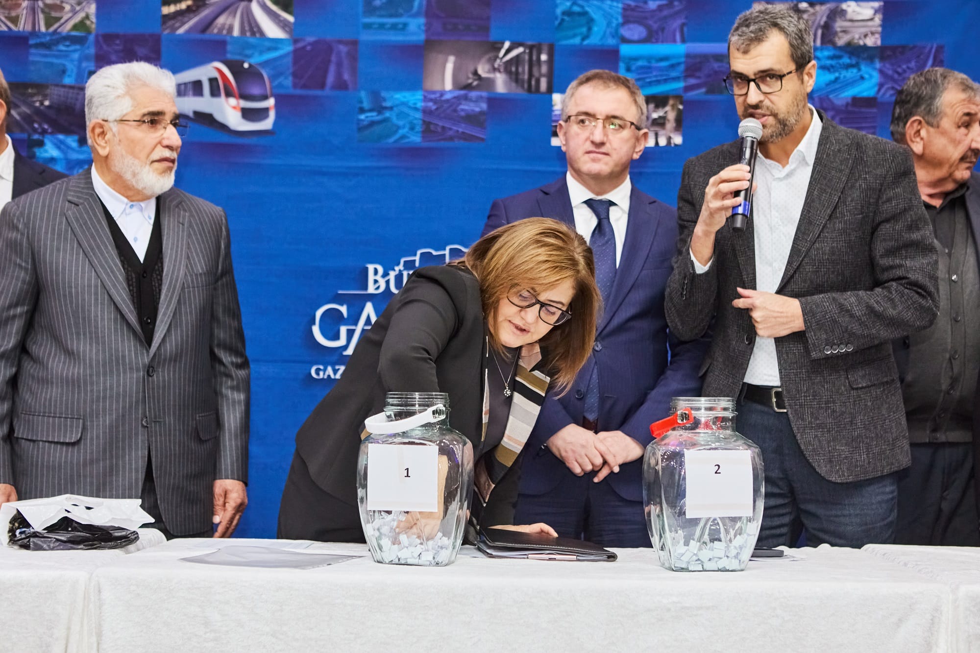 BÜSEM’DE ANAHTAR TESLİMLERİ DEVAM EDİYOR