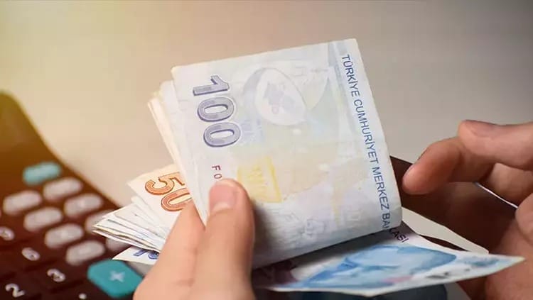 Emekliye ve memura ek ödeme müjdesi! Maaşlara 8.077 lira ilave ödeme yapılacak