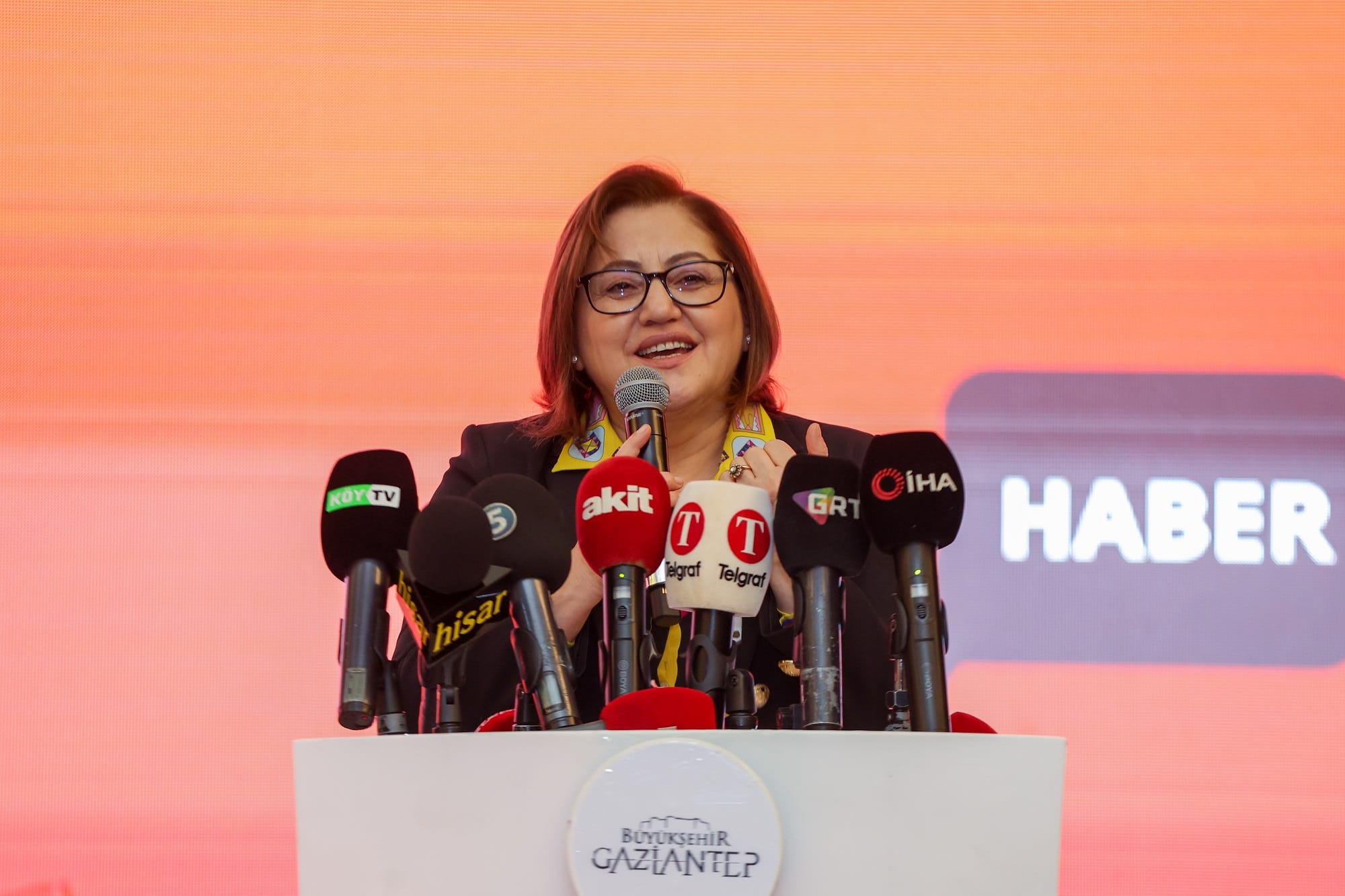 BAŞKAN ŞAHİN BASIN MENSUPLARIYLA BİR ARAYA GELDİ