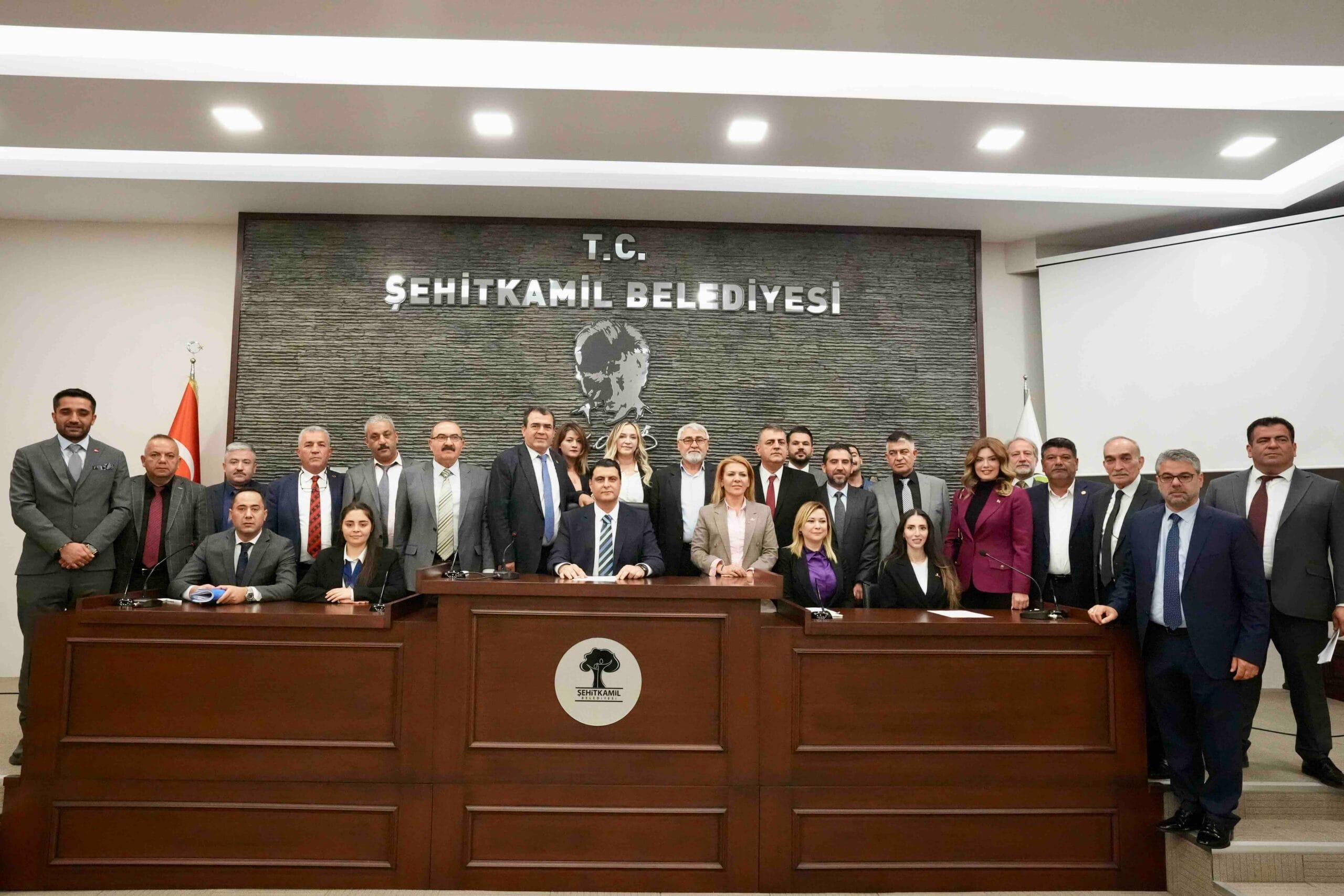 ŞEHİTKAMİL’DE YENİ DÖNEMİN İLK MECLİSİ