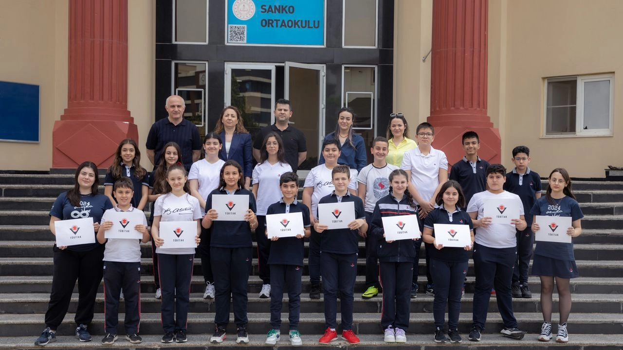 SANKO OKULLARI TÜBİTAK BÖLGE ELEMELERİNDE İKİ BİRİNCİLİK KAZANDI