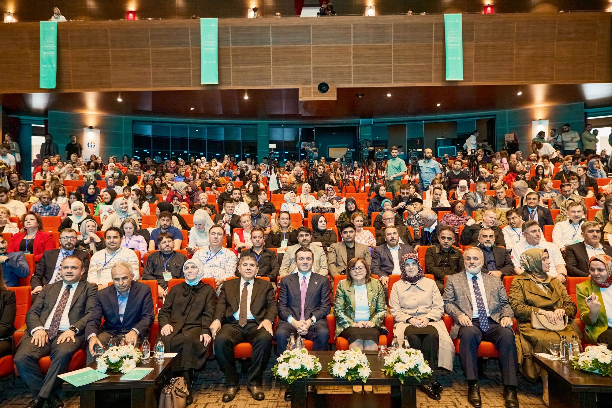 2. ULUSLARARASI AİLE SEMPOZYUMU GAZİANTEP’TE BAŞLADI