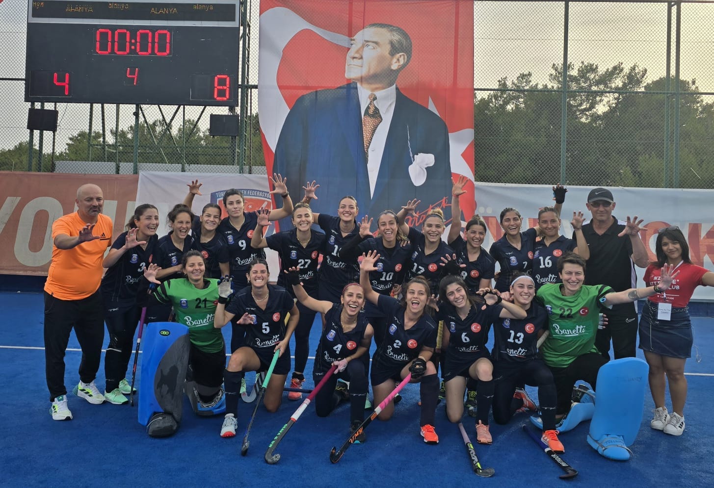 Avrupa Şampiyonasında Polisgücü Kadın ve Erkek Takımları Finalde