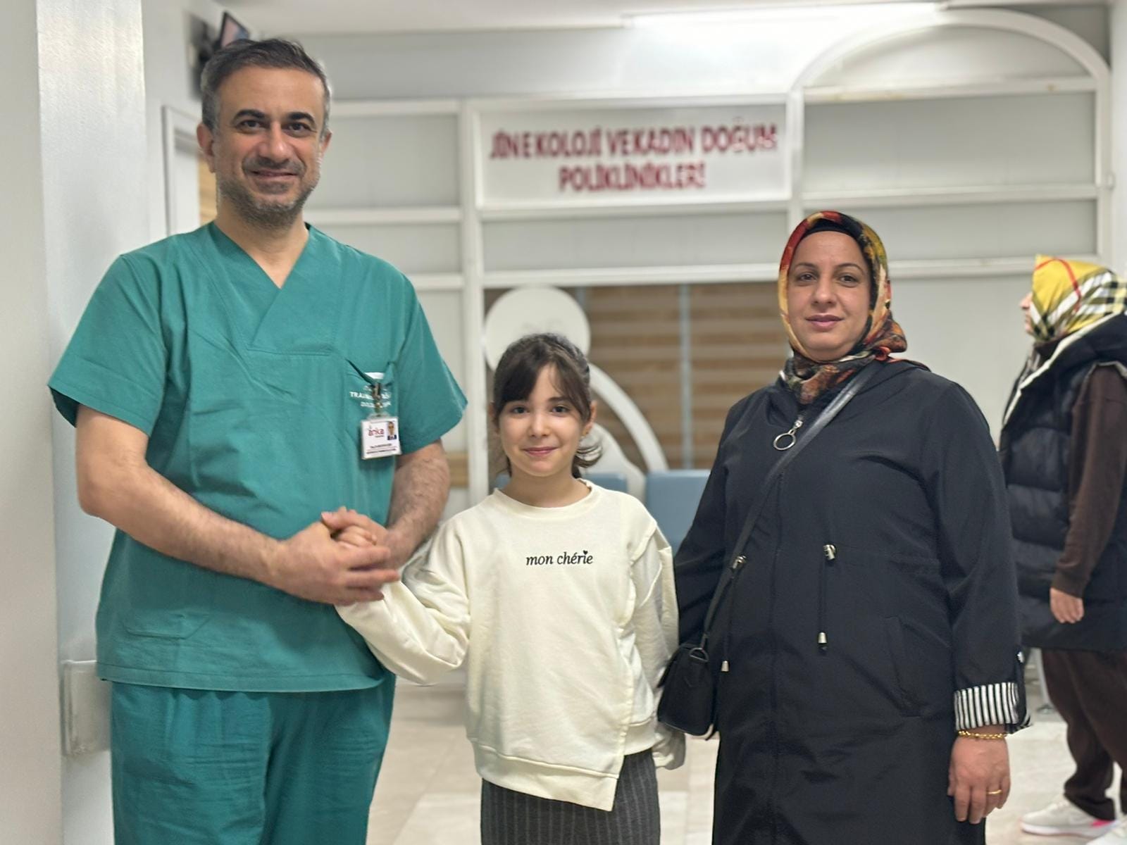Depremzede anne-kızın hayali ANKA’da gerçekleşti.