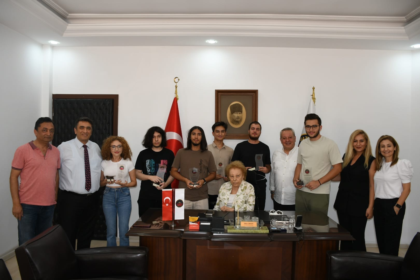 Nüket Ersoy’dan Gençlere Tarihi Çağrı