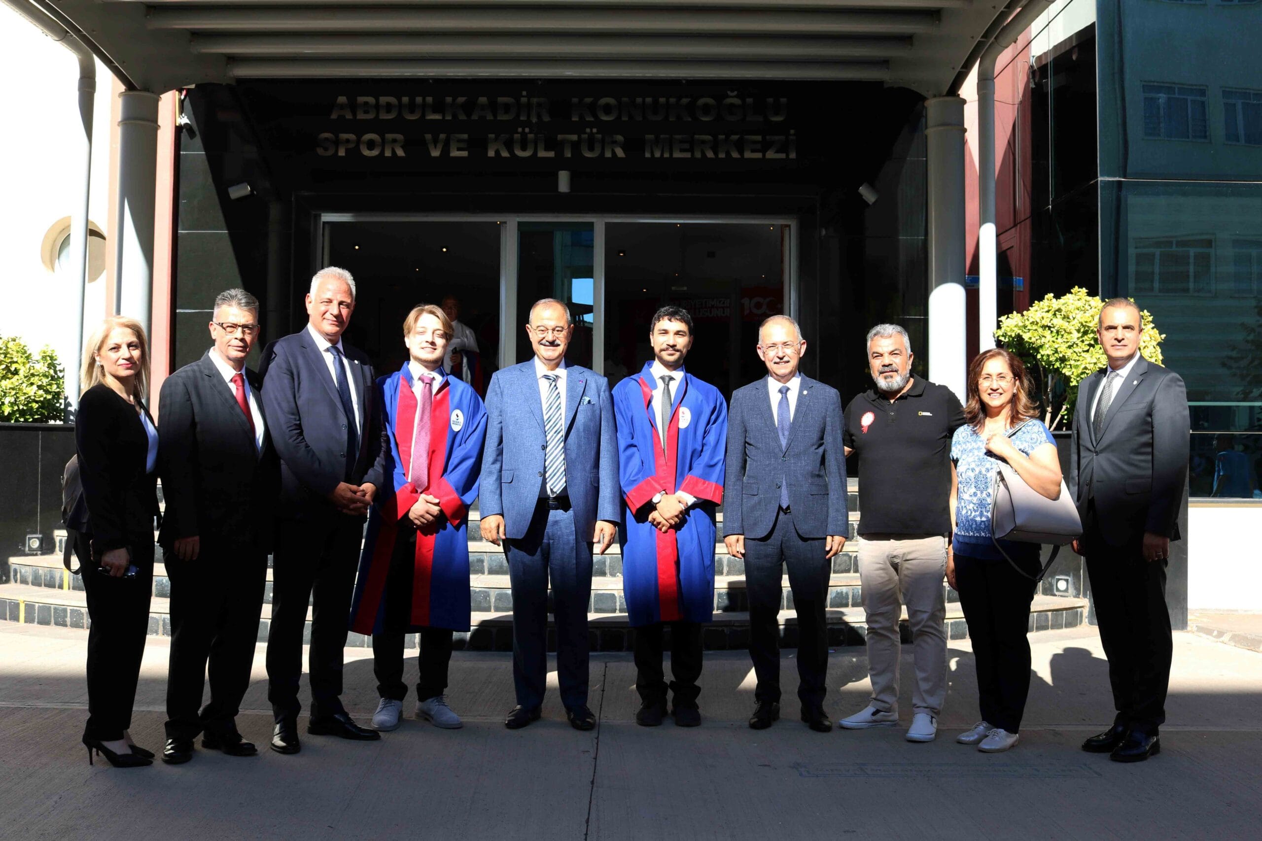 SANKO ÜNİVERSİTESİ HASTANESİNDE DOĞAN, SANKO OKULLARINDA İLK VE ORTA DERECELİ EĞİTİM ALAN ALP YAPAN VE BARIŞ KILBOZ, SANKO ÜNİVERSİTESİ TIP FAKÜLTESİNDEN MEZUN OLMANIN GURURUNU YAŞIYOR