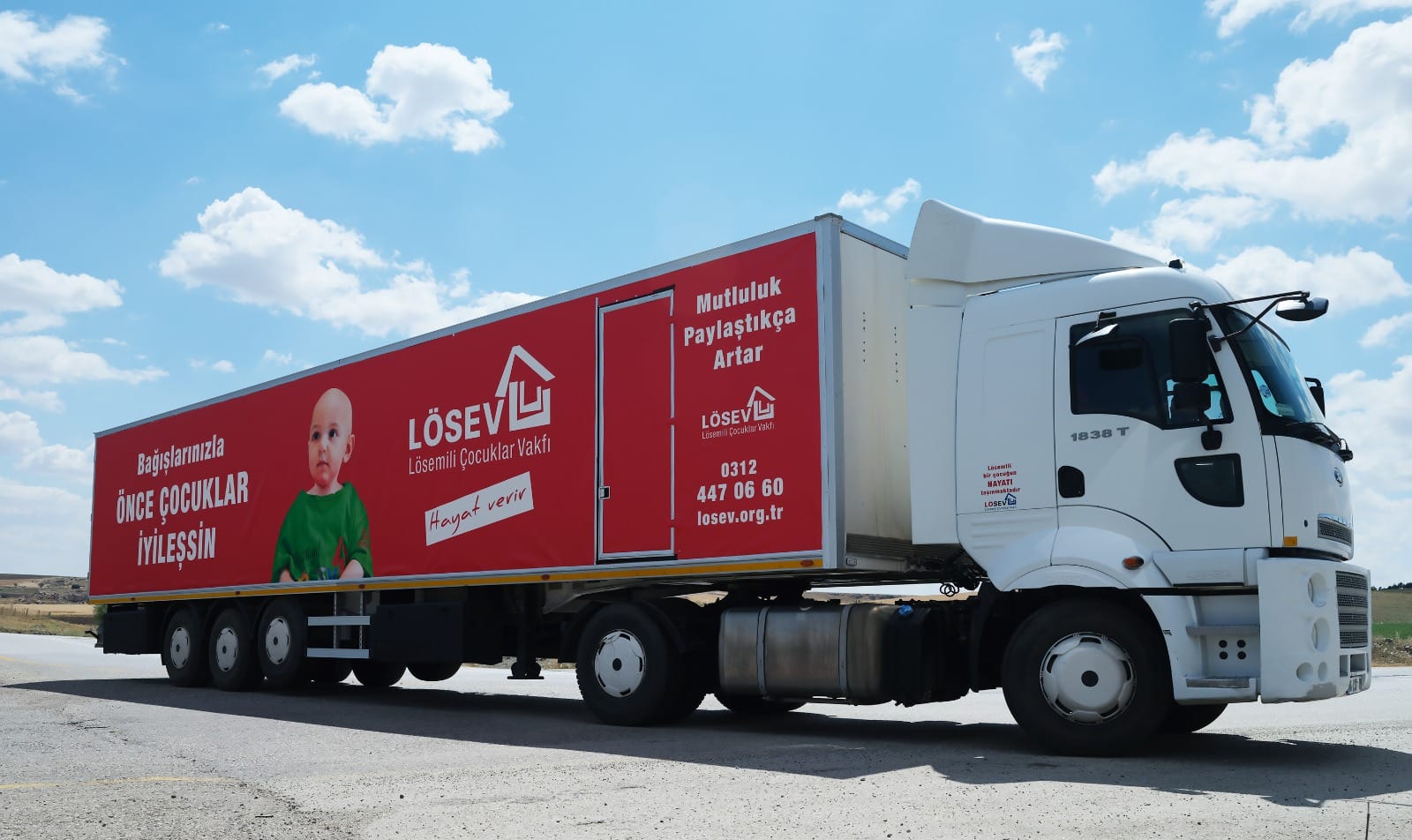 LÖSEV İYİLİKLER TIRI YOLA ÇIKIYOR, YARDIMLAR DEPREM BÖLGESİNE ULAŞACAK 