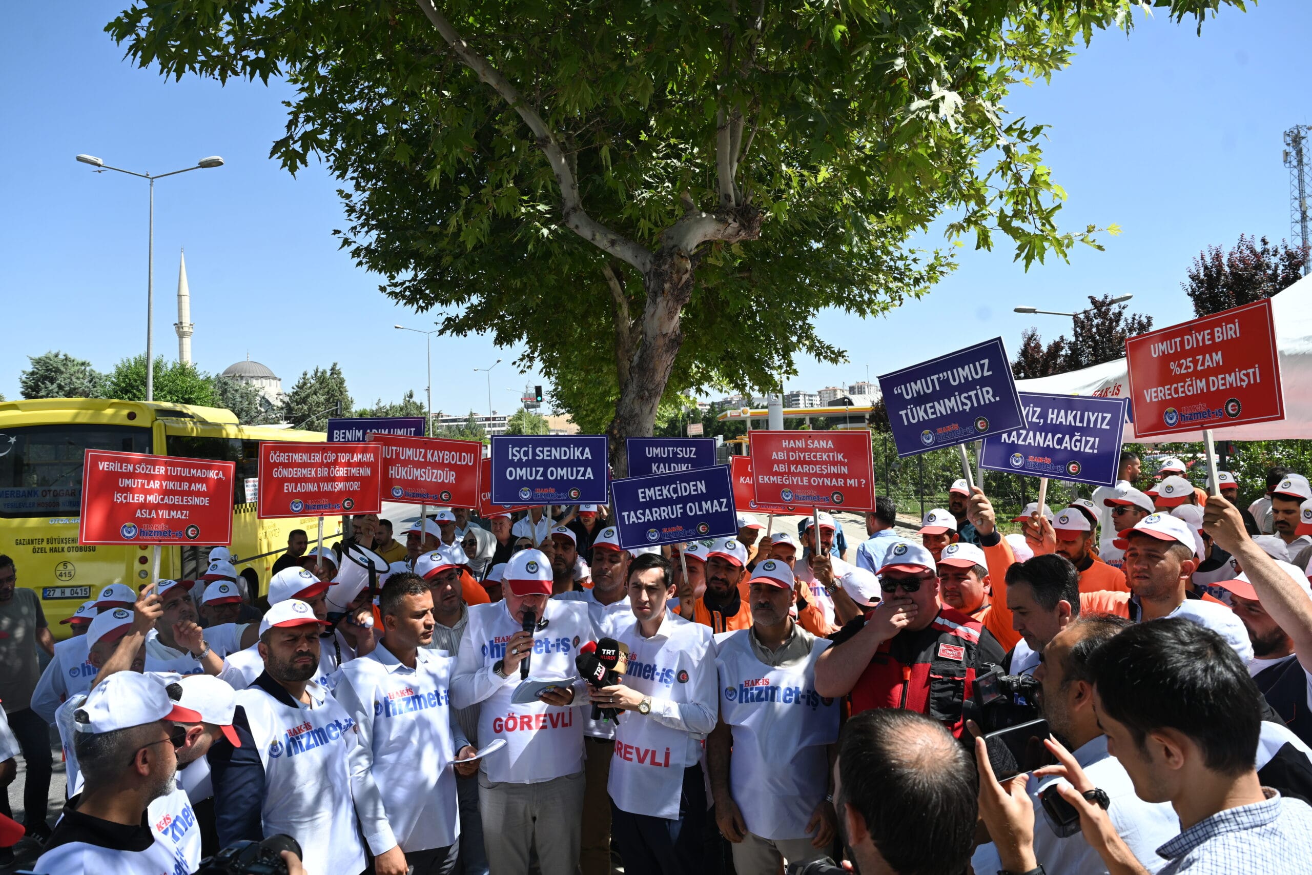 HAK-İŞ/HİZMET-İŞ SENDİKASI, ŞEHİTKÂMİL BELEDİYESİ PROTESTOSU