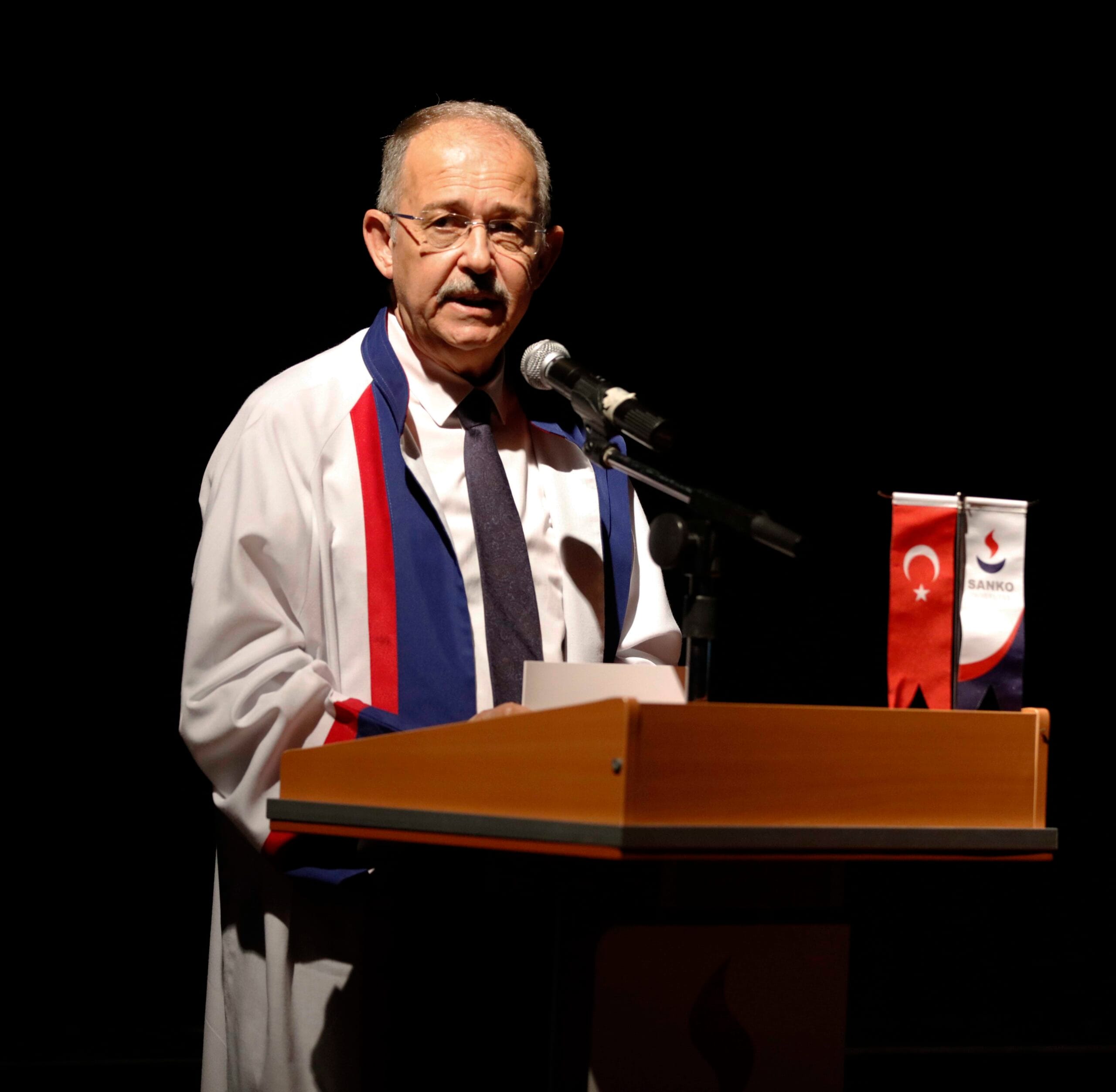 SANKO ÜNİVERSİTESİ “KURUMUN YÖNETİM VE İŞLEYİŞİNDEN MEMNUNİYET” ALANINDA BİRİNCİ SIRADA YER ALDI 