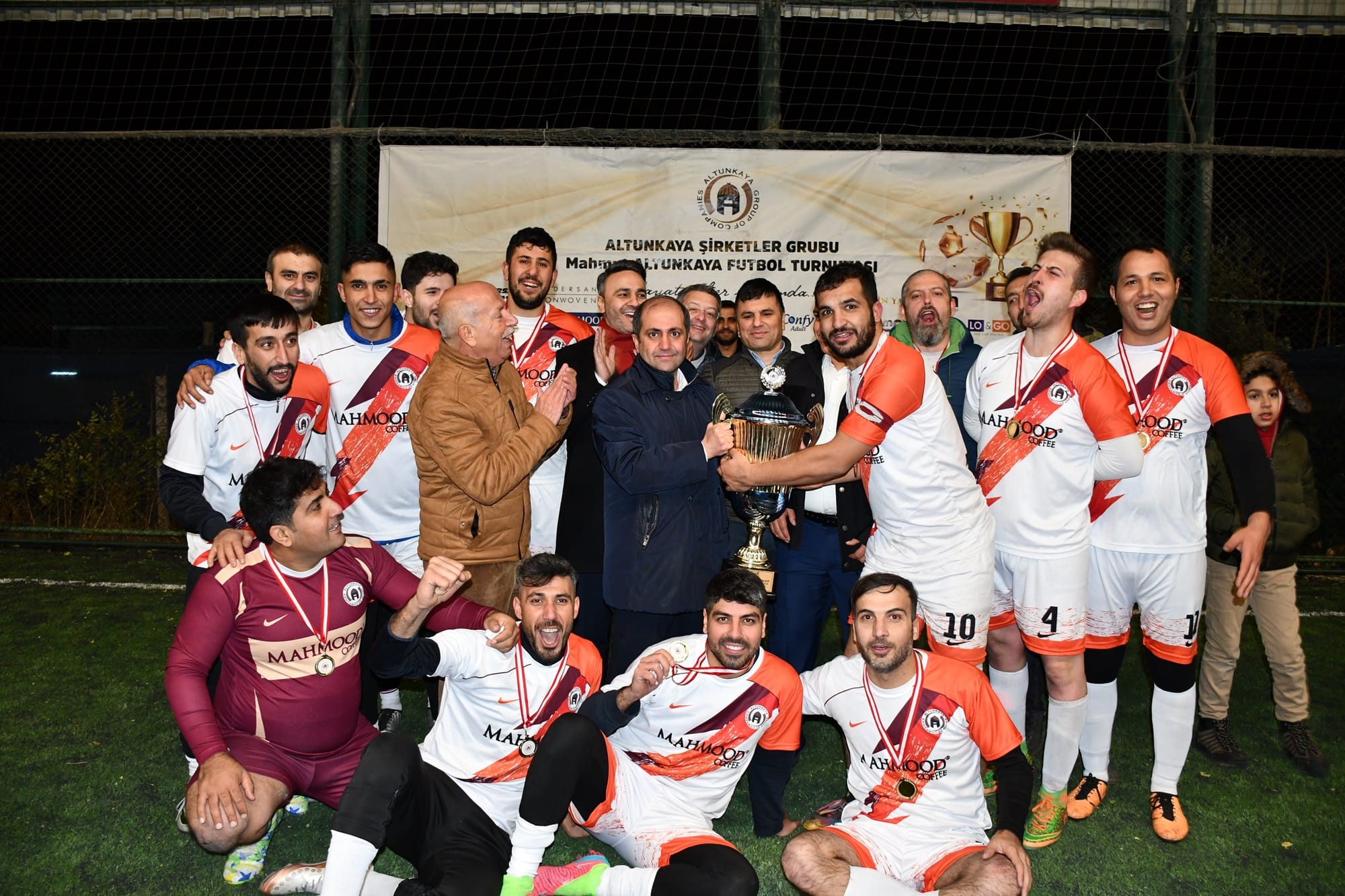 8. Altunkaya Futbol Turnuvası’nın şampiyonu Confy oldu