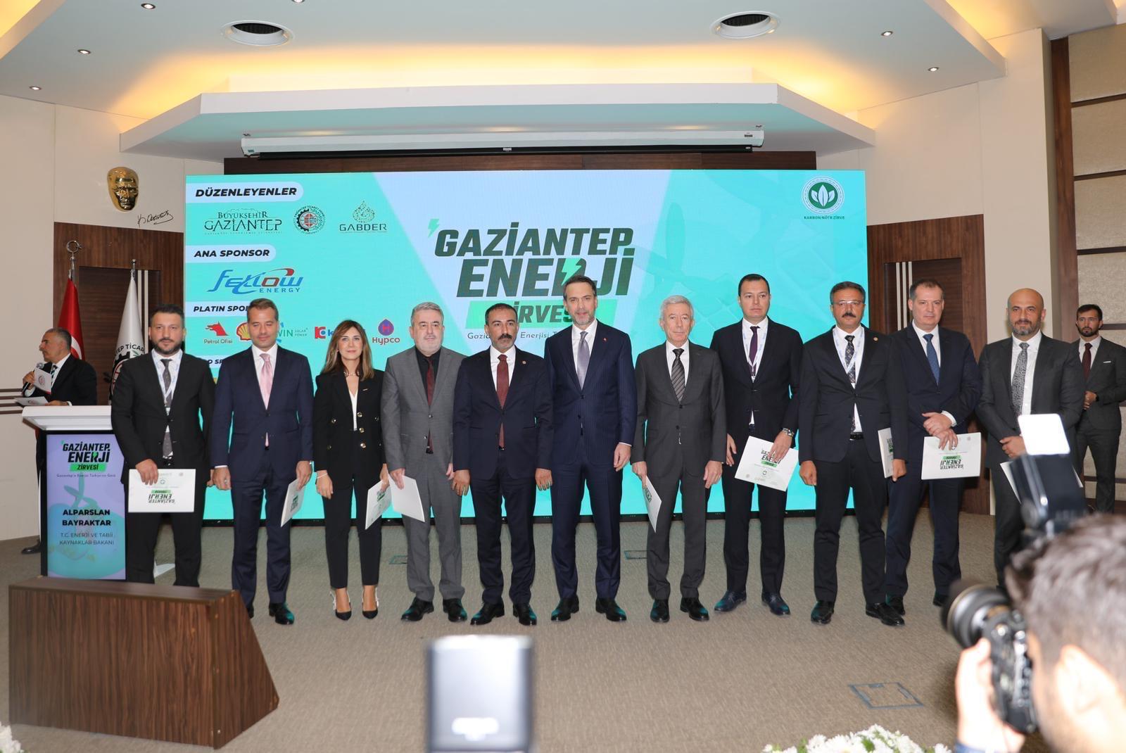 Akaryakıt sektörünün sorunları ortak akılla çözülmeli