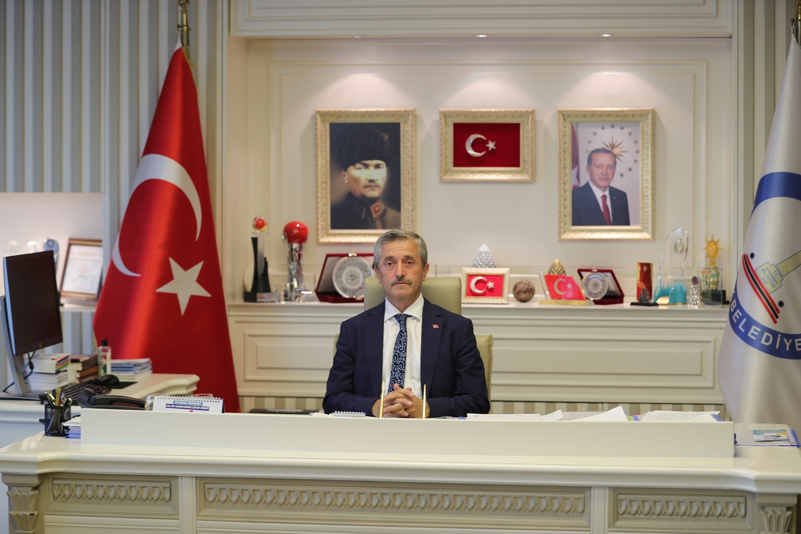 BAŞKAN TAHMAZOĞLU: “GAZİ MUSTAFA KEMAL ATATÜRK’Ü SAYGIYLA ANIYORUZ”
