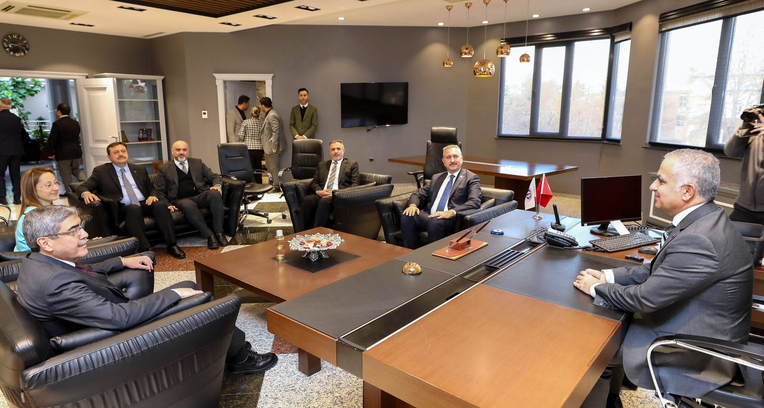 GAZİANTEP MİLLETVEKİLLERİNDEN GAÜN REKTÖRÜ PROF. DR. SAİT MESUT DOĞAN’A HAYIRLI OLSUN ZİYARETİ