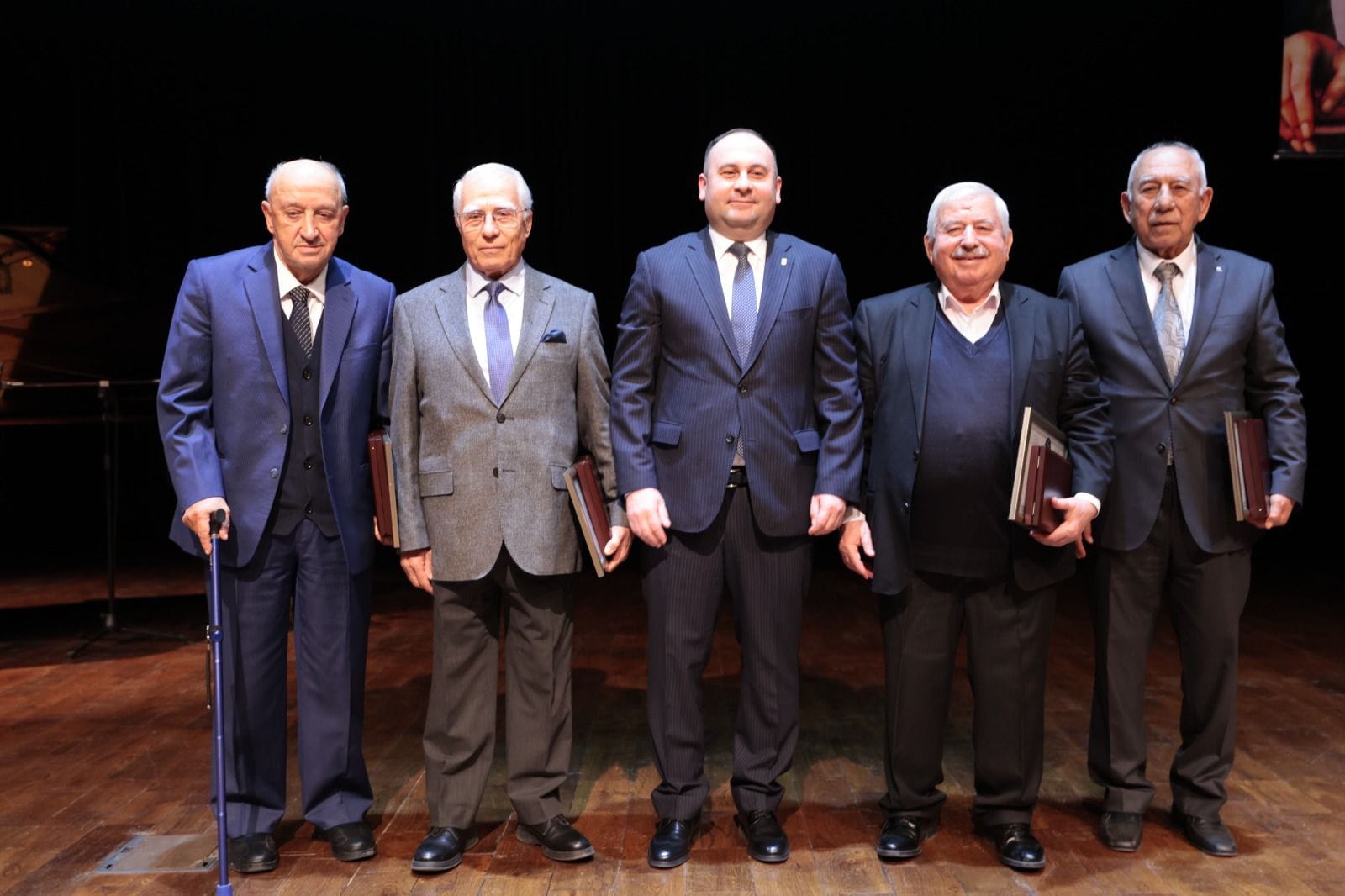 İMO dan Duayen İnşaat Mühendislerine teşekkür plaketi!