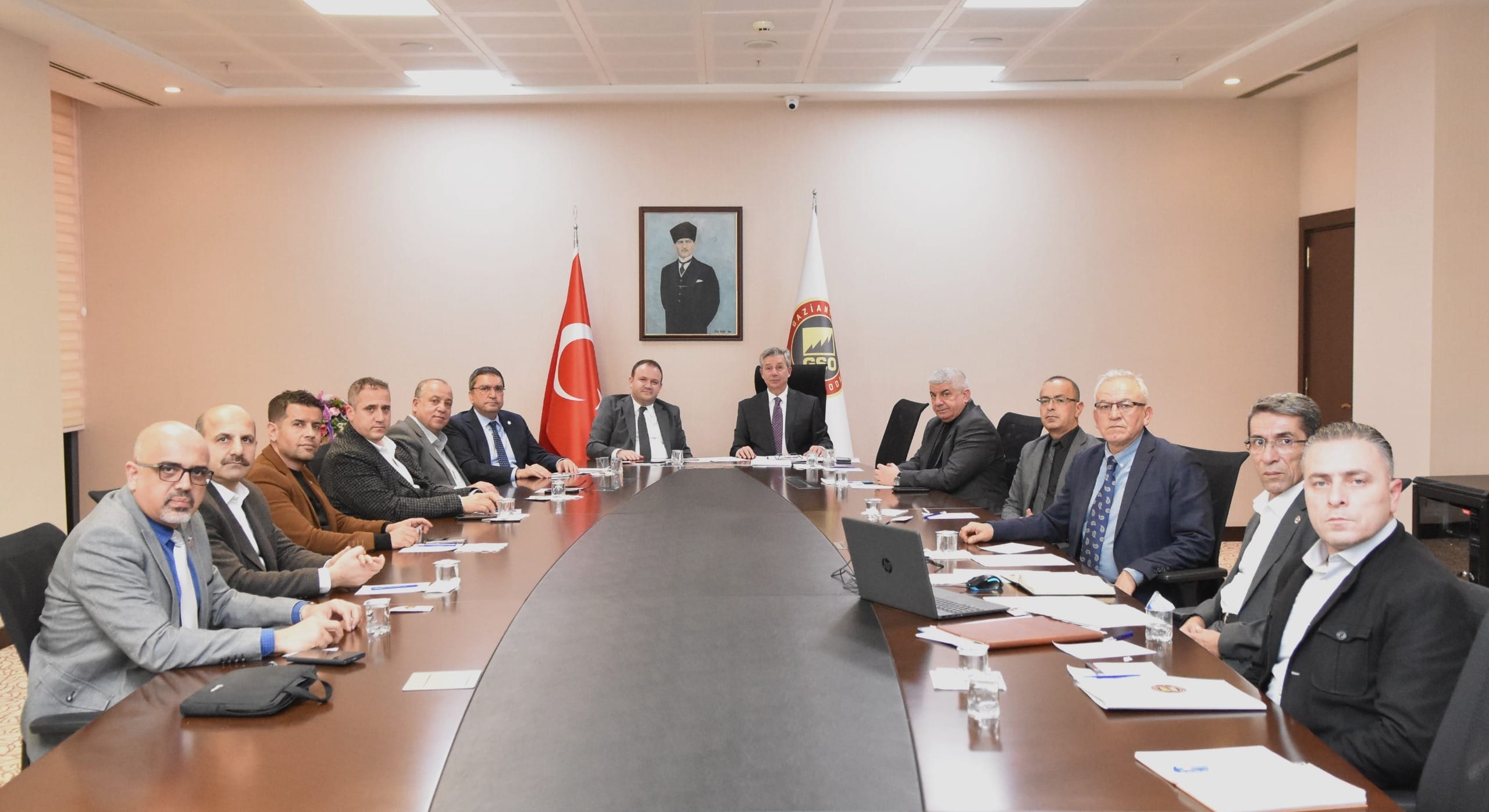 GAZİANTEP AYAKKABI TERLİK VE YAN SANAYİ OSB MÜTEŞEBBİS HEYET TOPLANTISI GERÇEKLEŞTİRİLDİ 