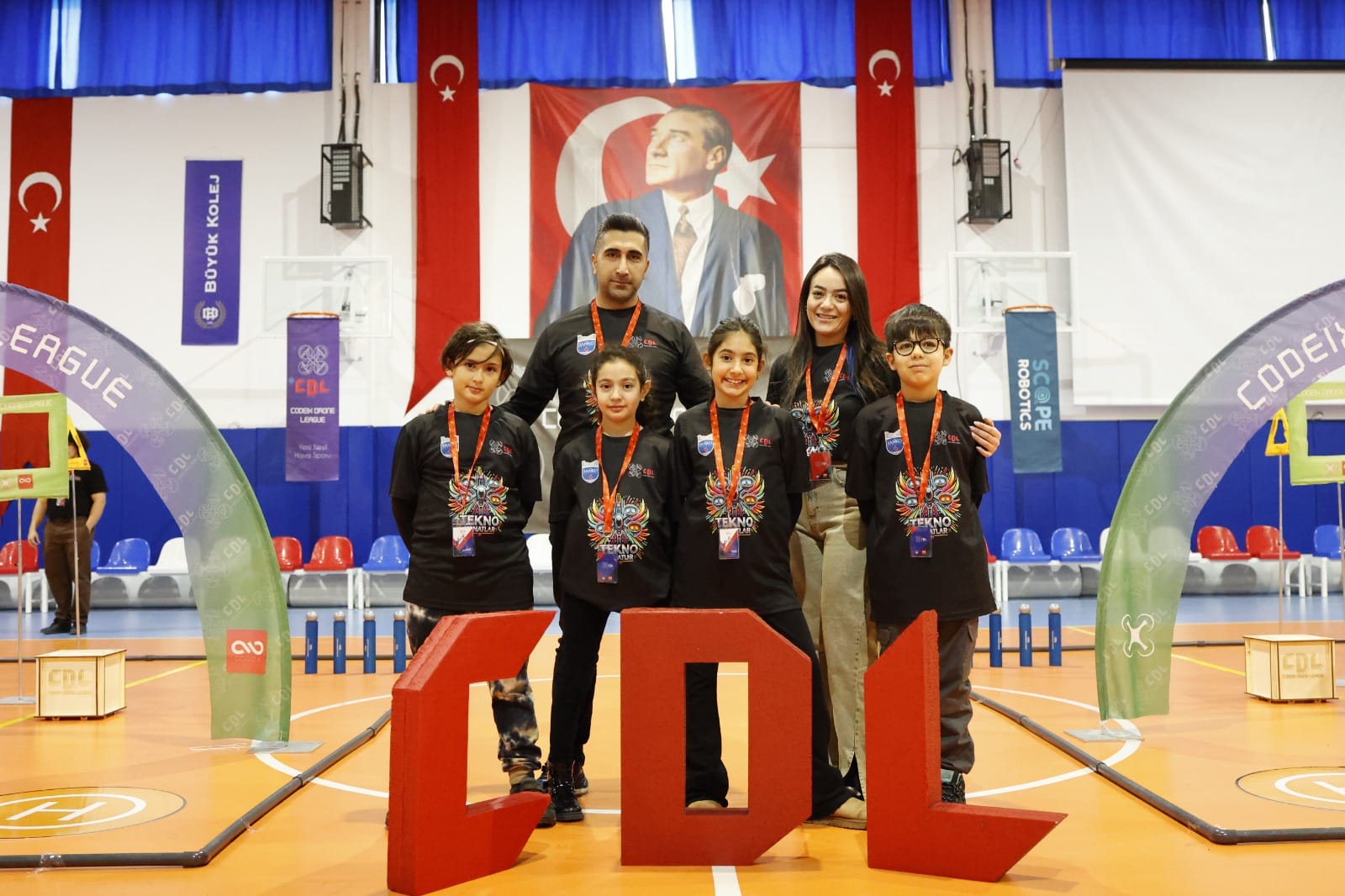 SANKO OKULLARI “CODEIX DRONE LEAGUE (CDL) YARIŞMASI”NDA TÜRKİYE İKİNCİSİ OLDU