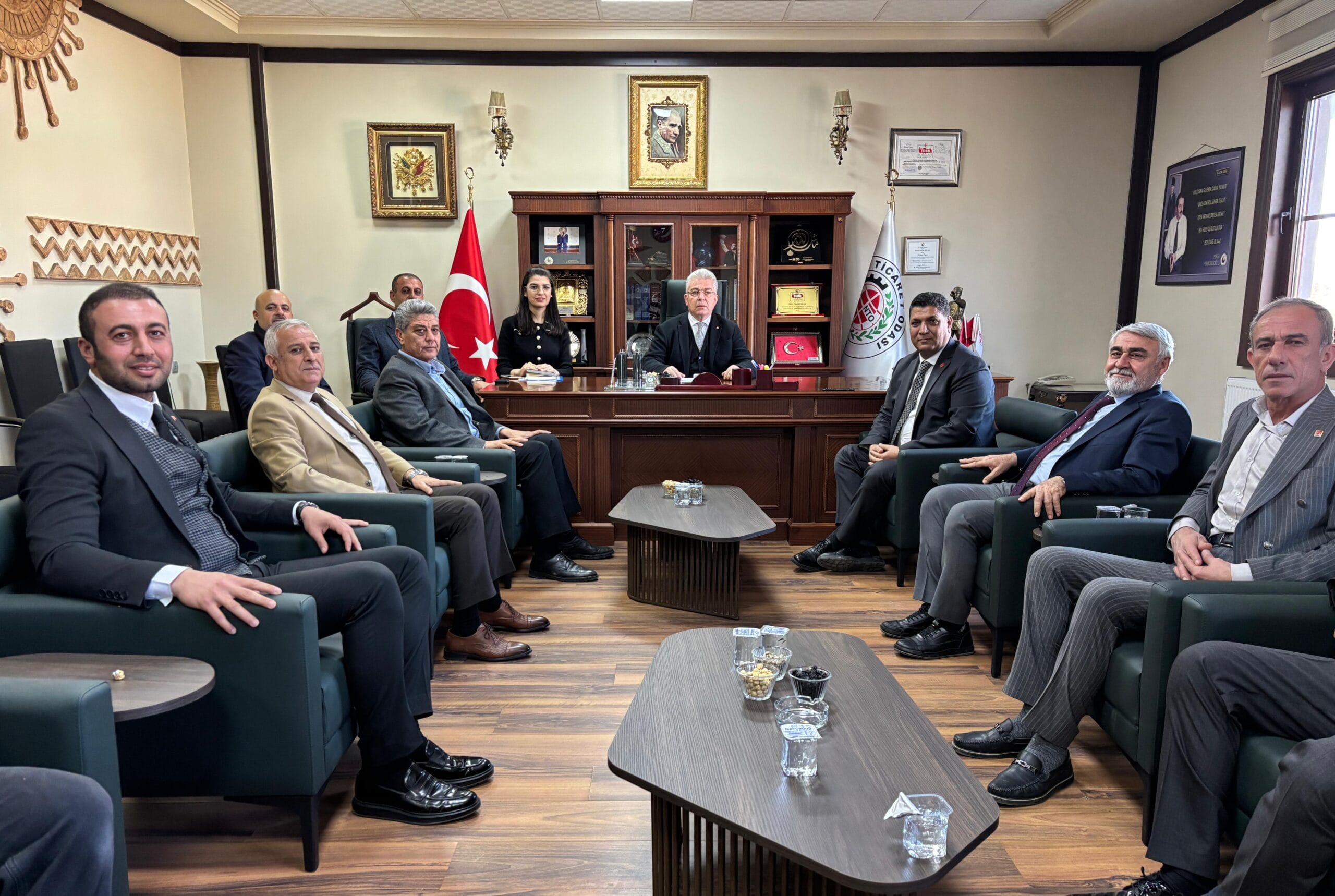 CHP Gaziantep İl Başkanı Reis Reisoğlu ve İlçe Başkanlarından Nizip Ticaret Odası’na Ziyaret