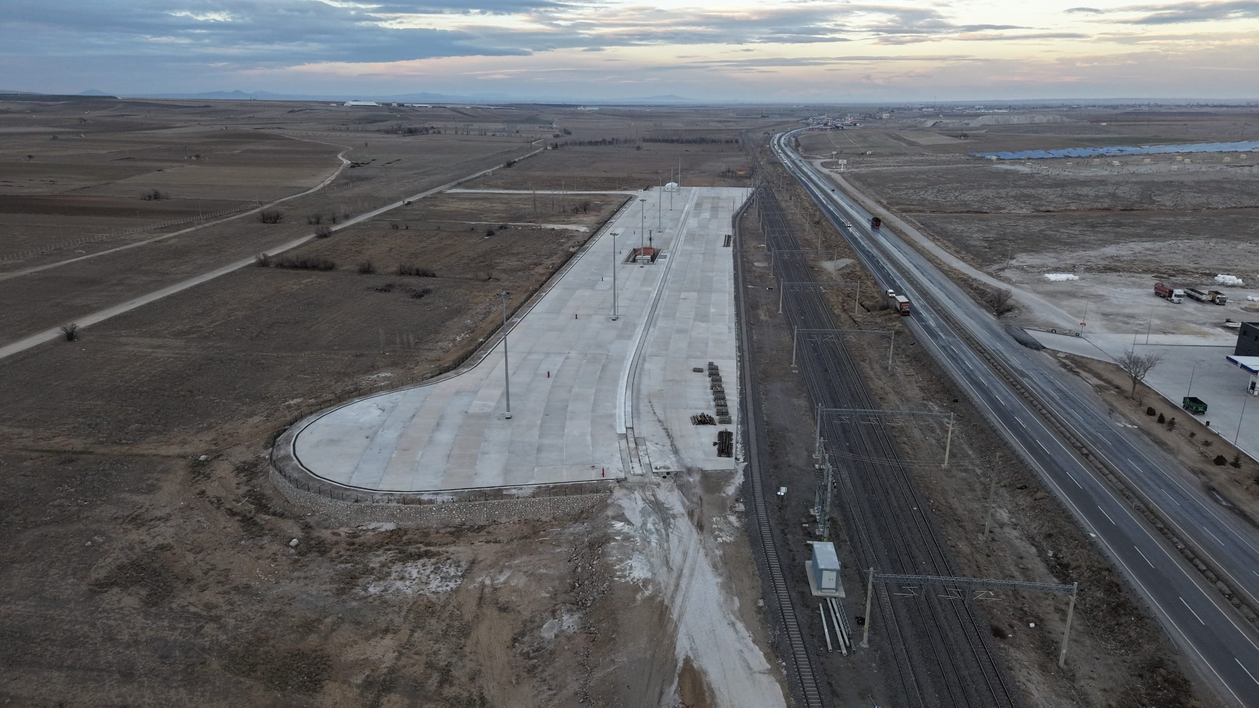 TÜRKİYE’NİN LOJİSTİK GÜCÜ BÜYÜYOR