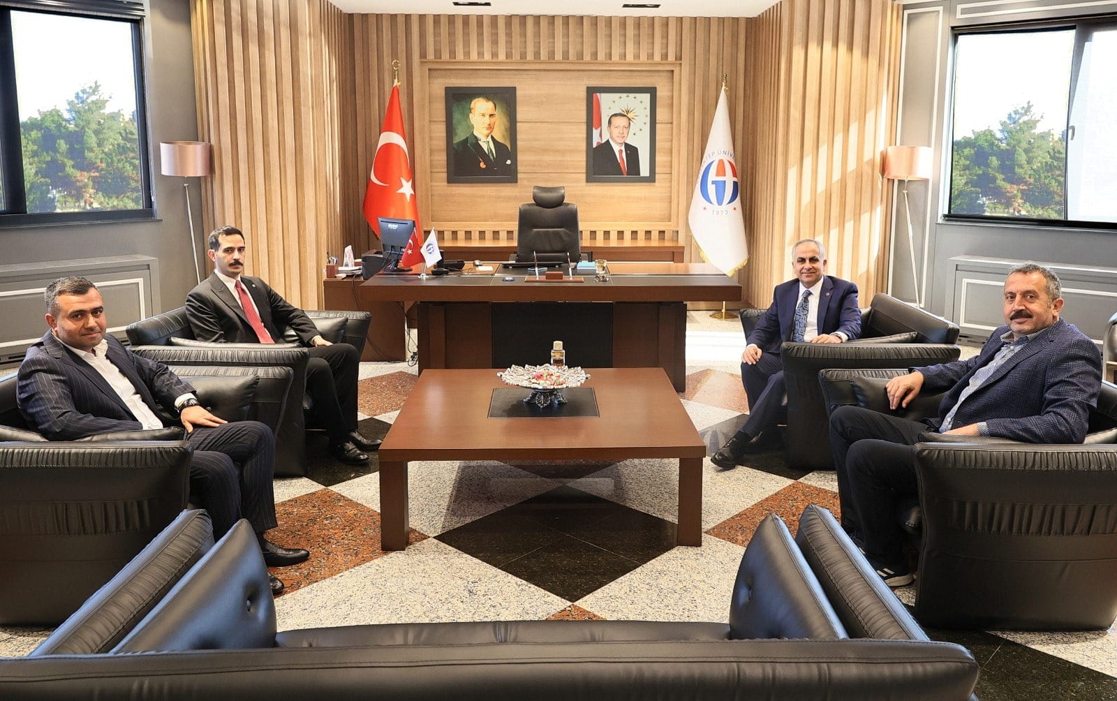 İSLAHİYE KAYMAKAMI VE BELEDİYE BAŞKANINDAN GAÜN REKTÖRÜNE ZİYARET