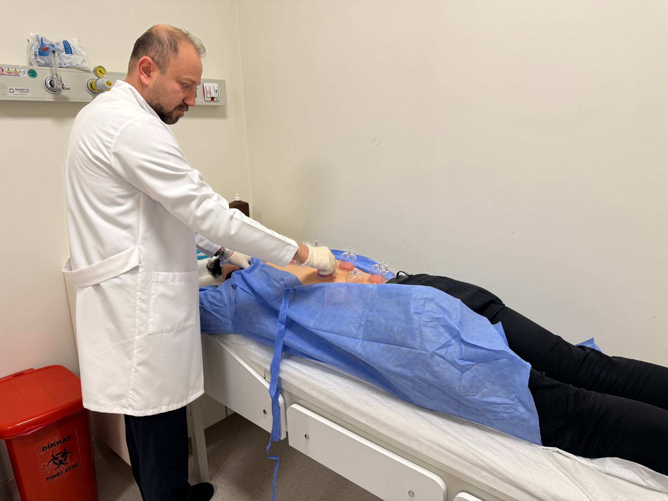 GAZİANTEP ŞEHİR HASTANESİ’NDE KUPA (HACAMAT) TEDAVİSİ HİZMET VERMEYE BAŞLADI